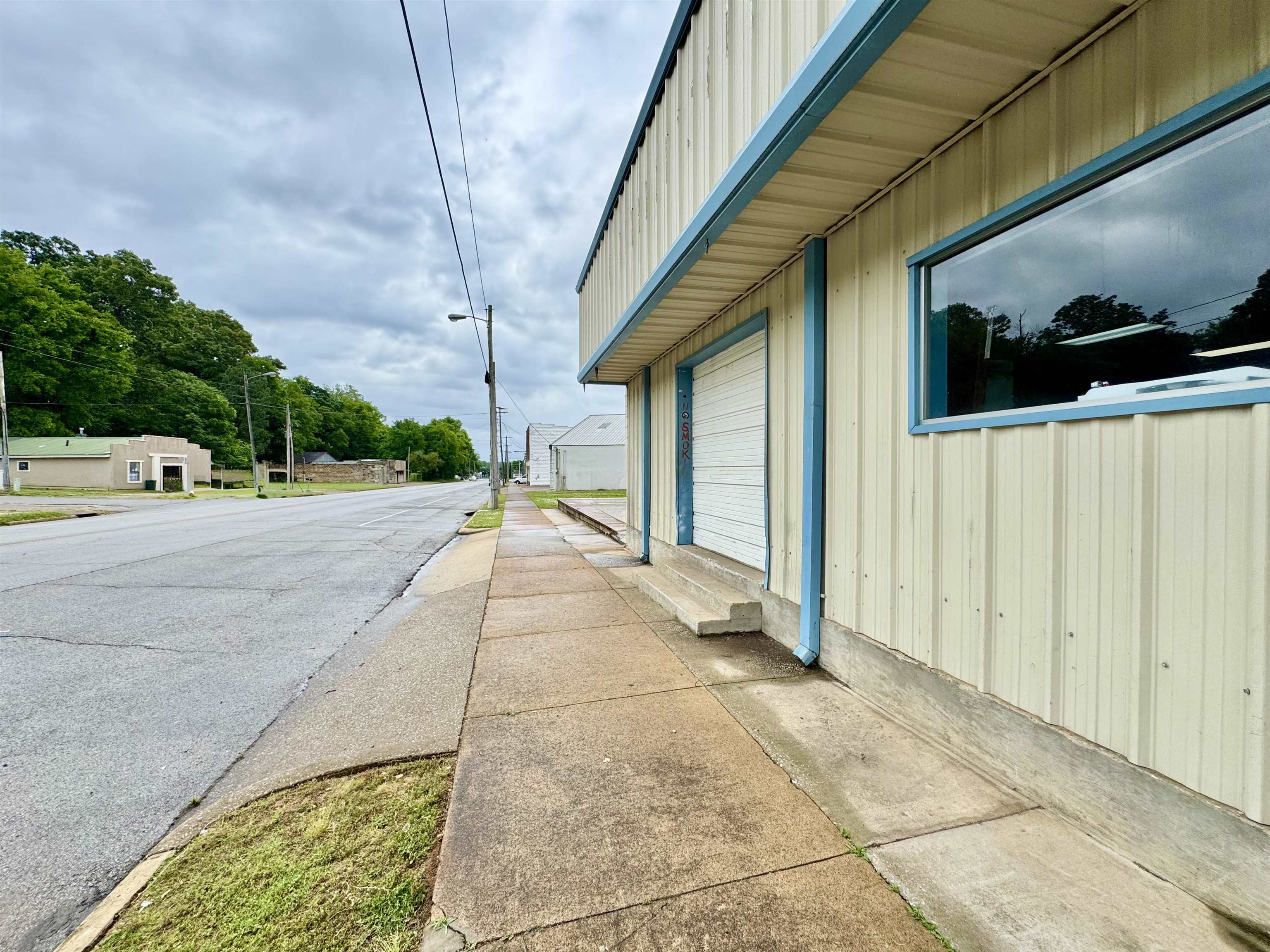 120 S Royal Ave, Florence, AL 35630 — photo 8