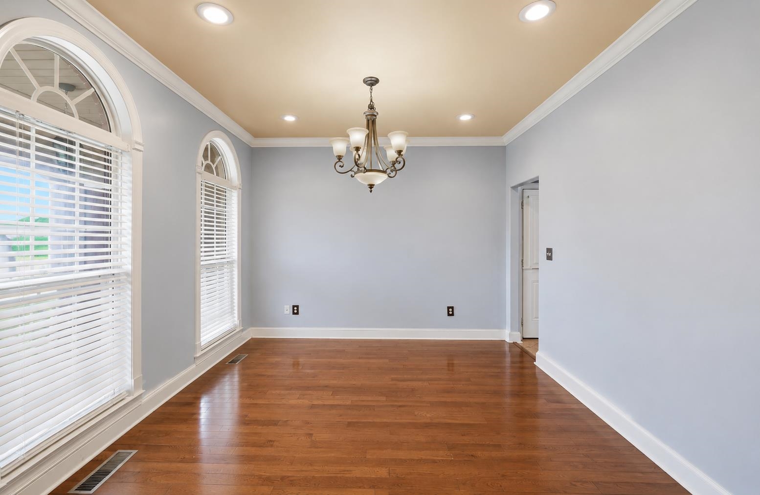 112 AIDAN LN, Muscle Shoals, AL 35661 — photo 4