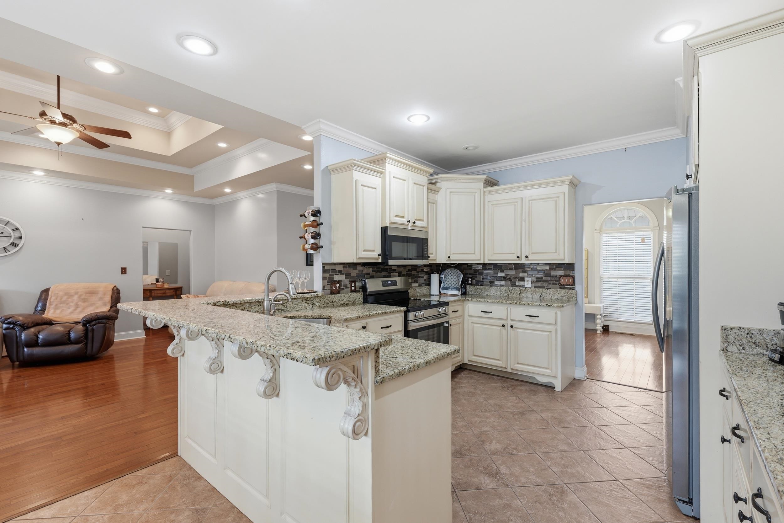 112 AIDAN LN, Muscle Shoals, AL 35661 — photo 9