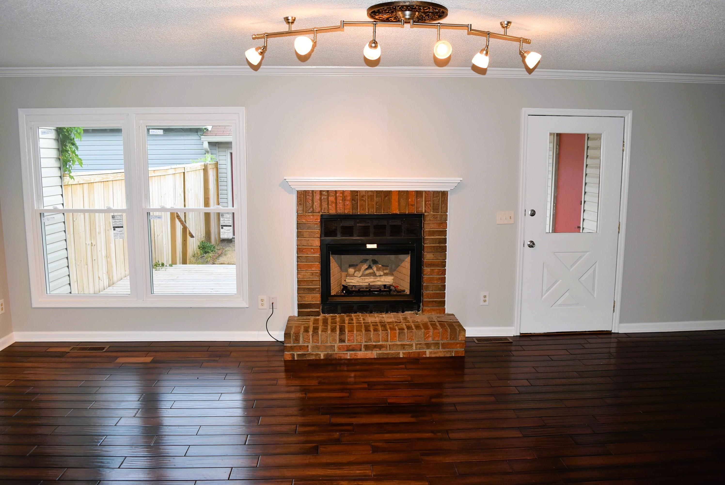 222 Meadowcrest Dr, Florence, AL 35630 — photo 8