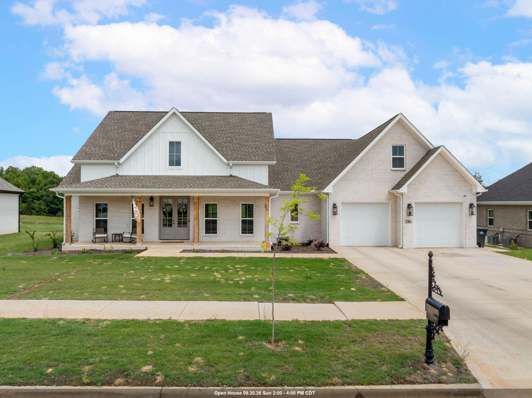 216 Chestnut Oak Dr, Florence, AL 35633 — photo 1