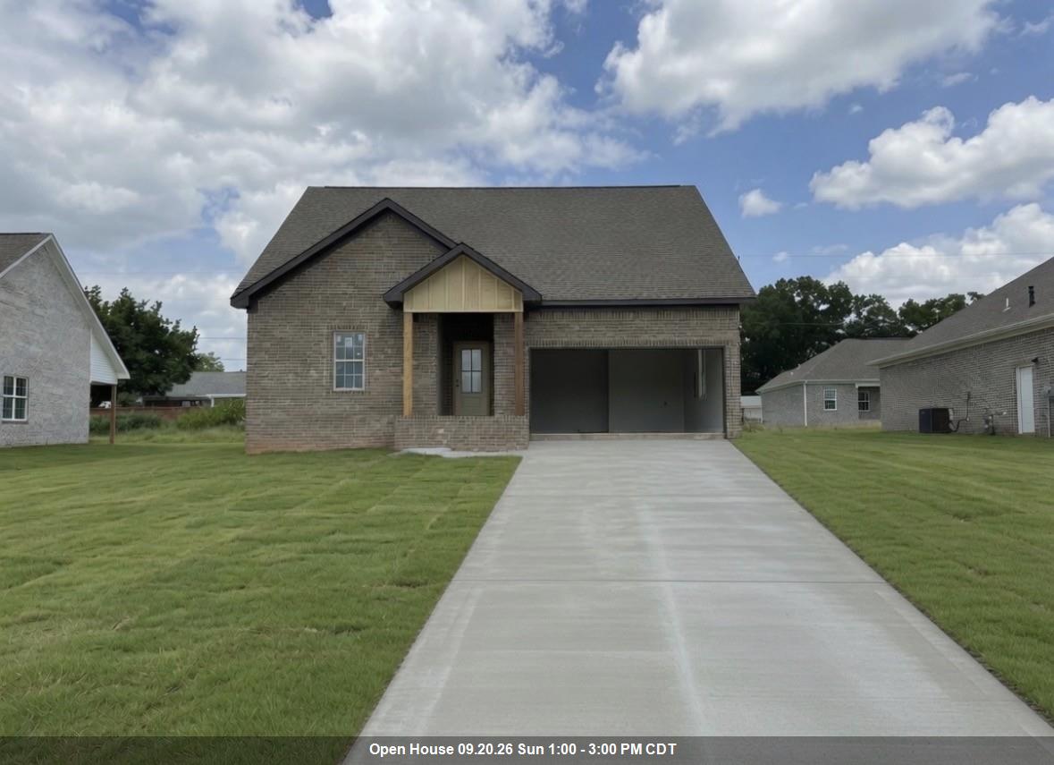 803 Michigan Ave, Muscle Shoals, AL 35661 — photo 1