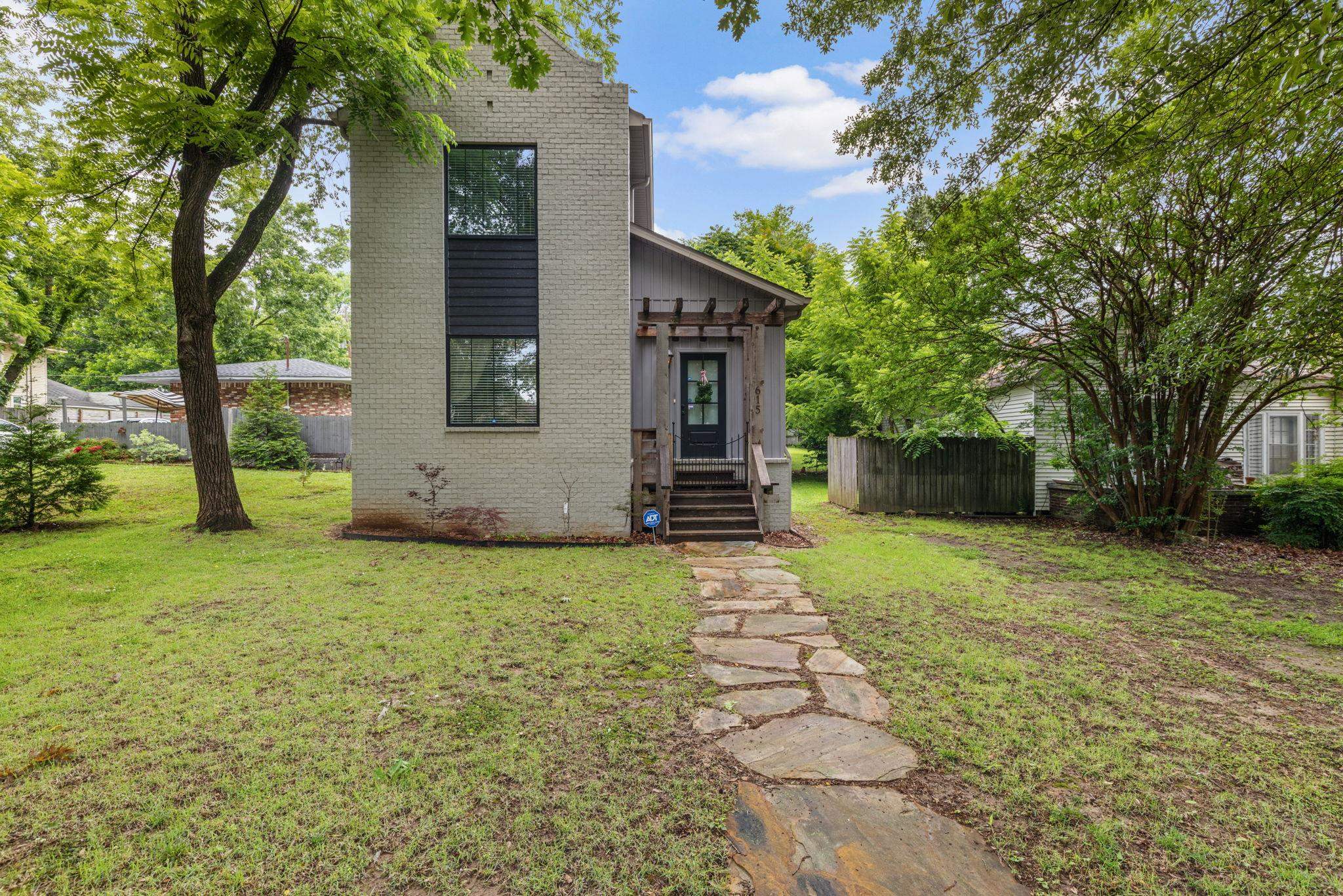 615 E Tuscaloosa St, Florence, AL 35630 — photo 1