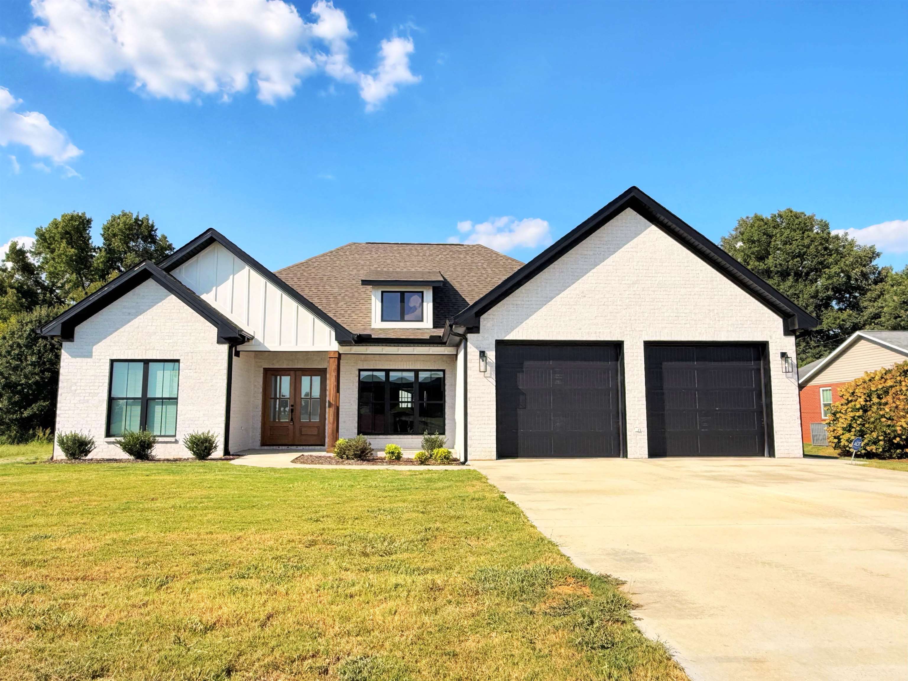 1901 Orman St, Muscle Shoals, AL 35661 — photo 2