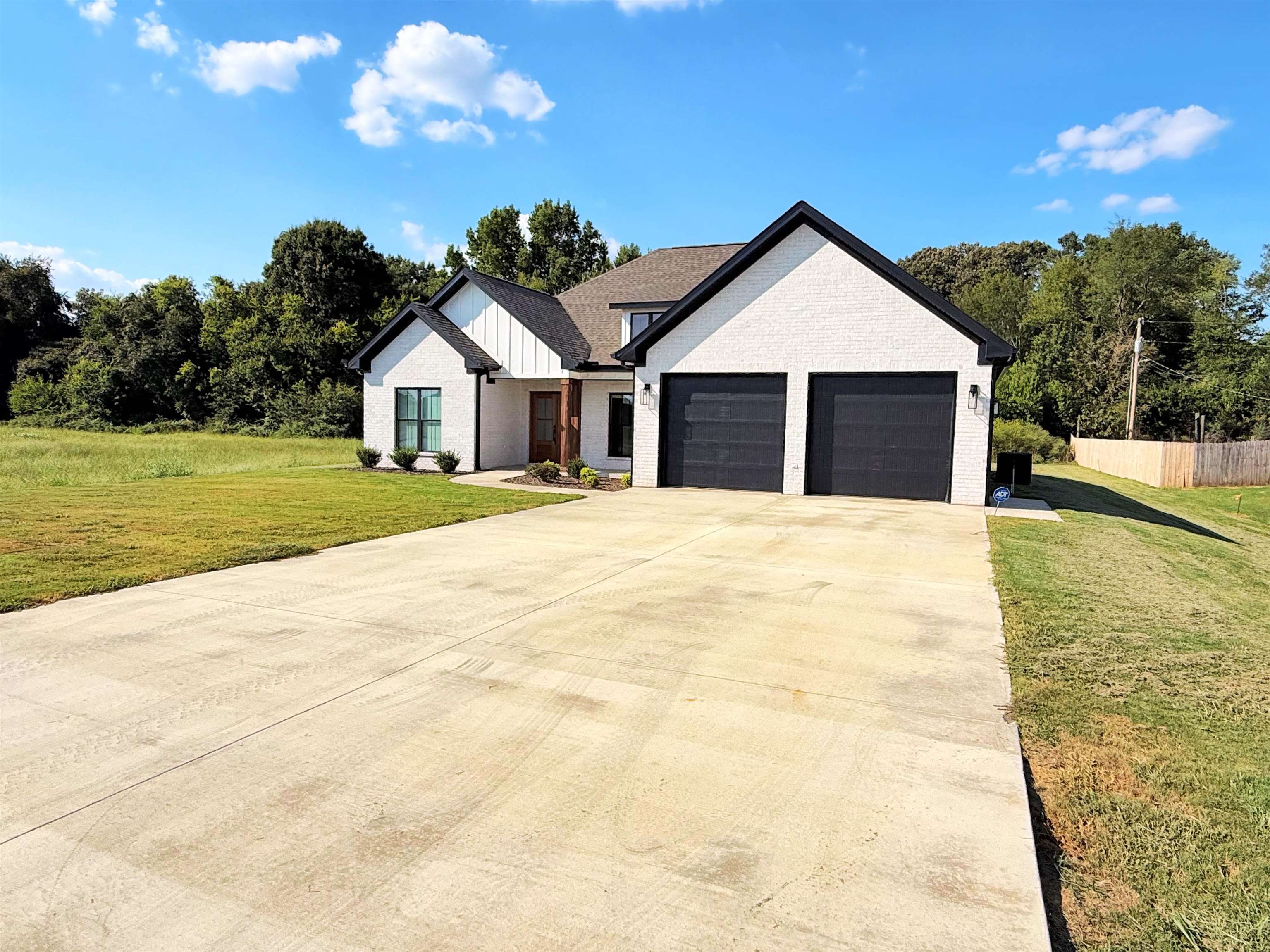 1901 Orman St, Muscle Shoals, AL 35661 — photo 4