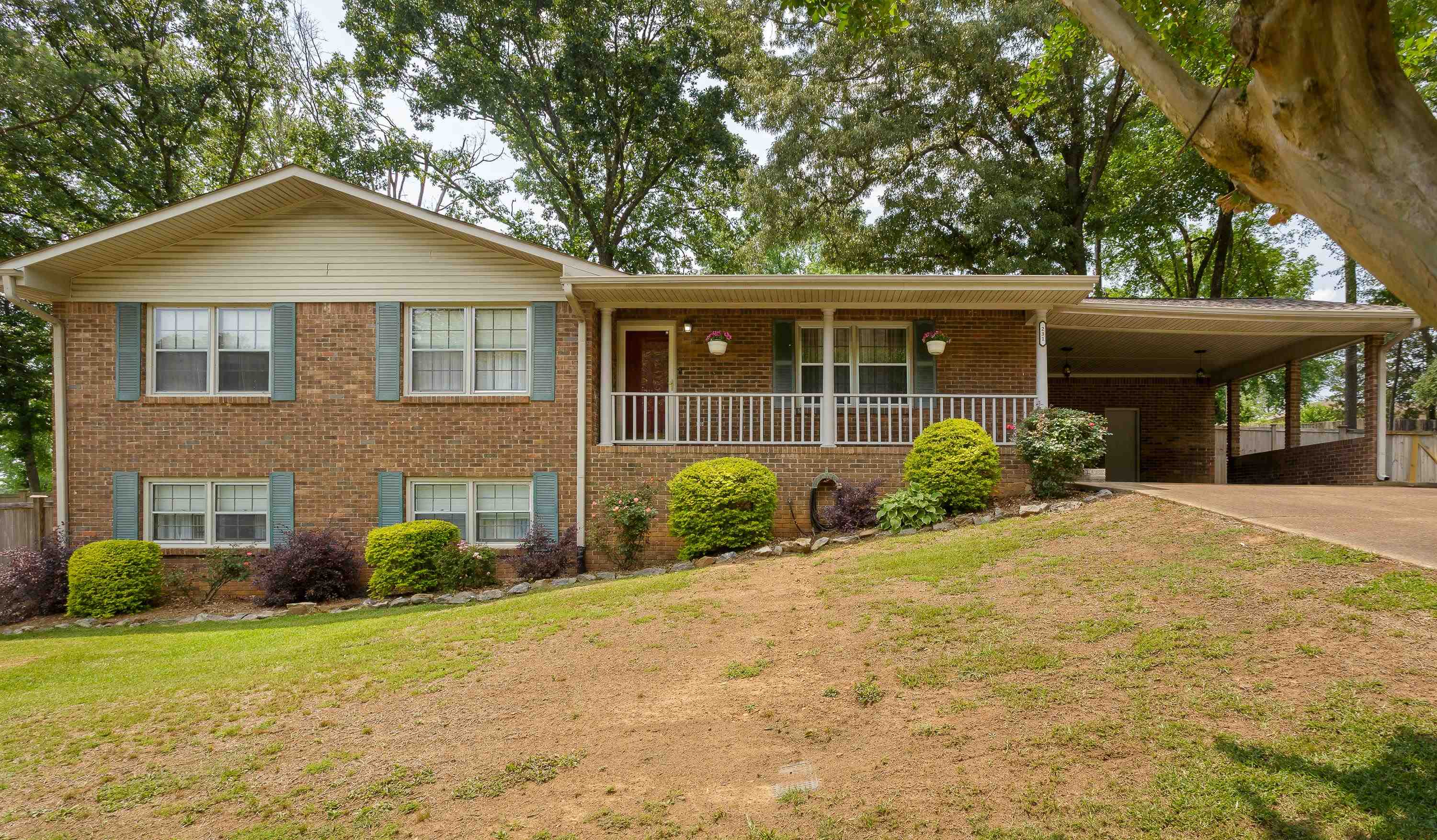 231 Cedar Ln, Killen, AL 35645 — photo 2