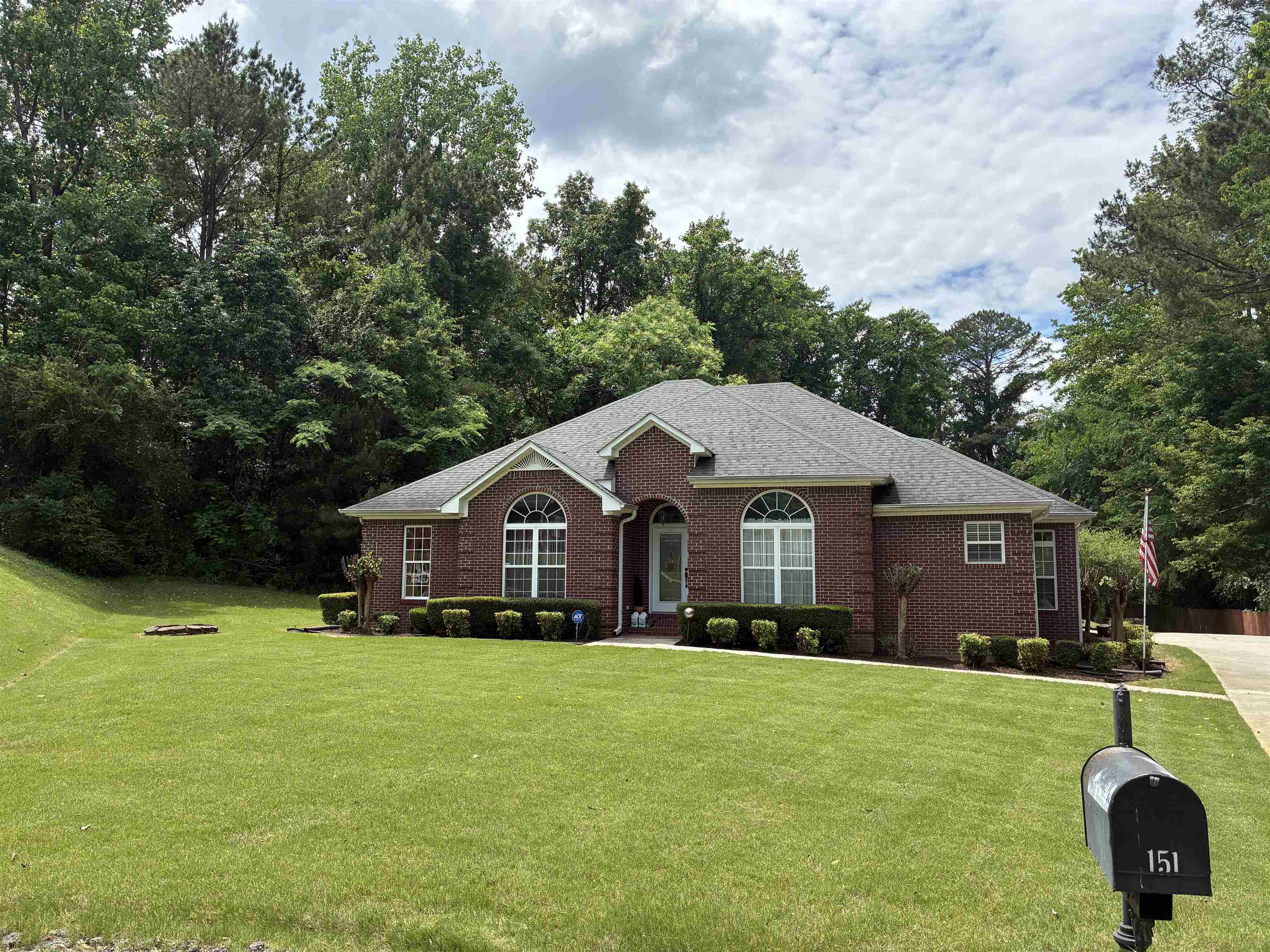151 Mia Ln
