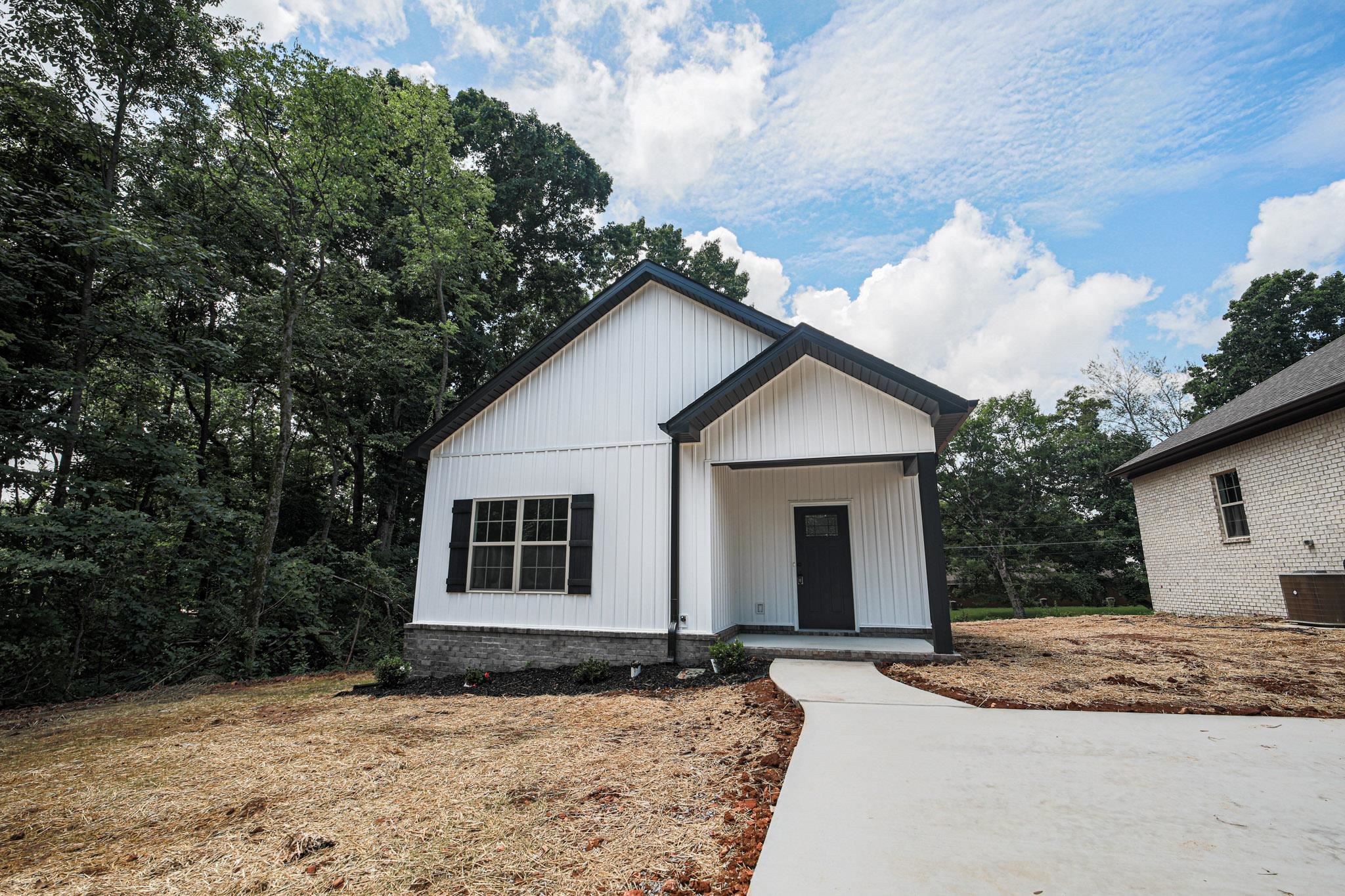426 Smith St, Florence, AL 35630 — photo 4