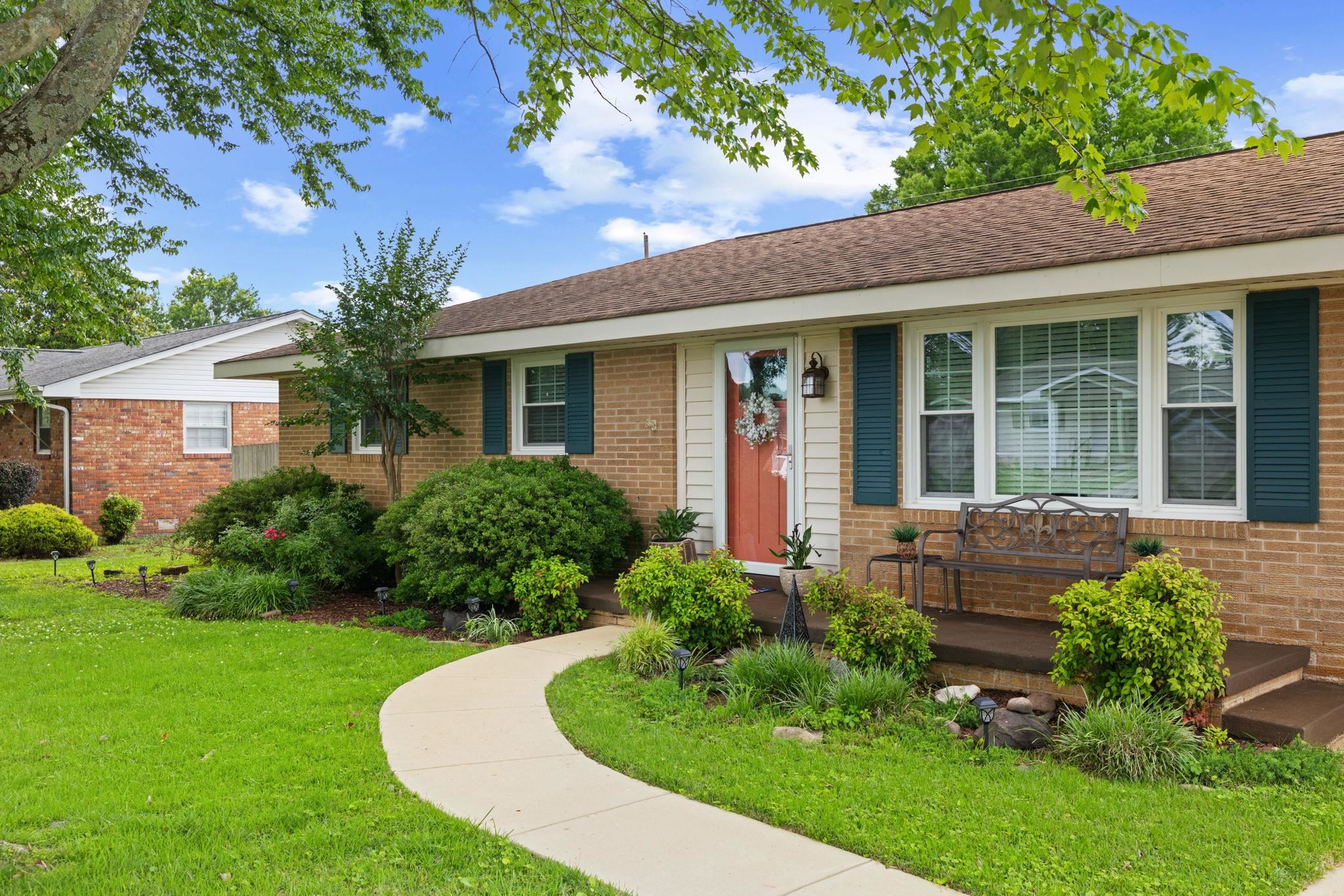 1105 Courtland Ave, Muscle Shoals, AL 35661 — photo 4