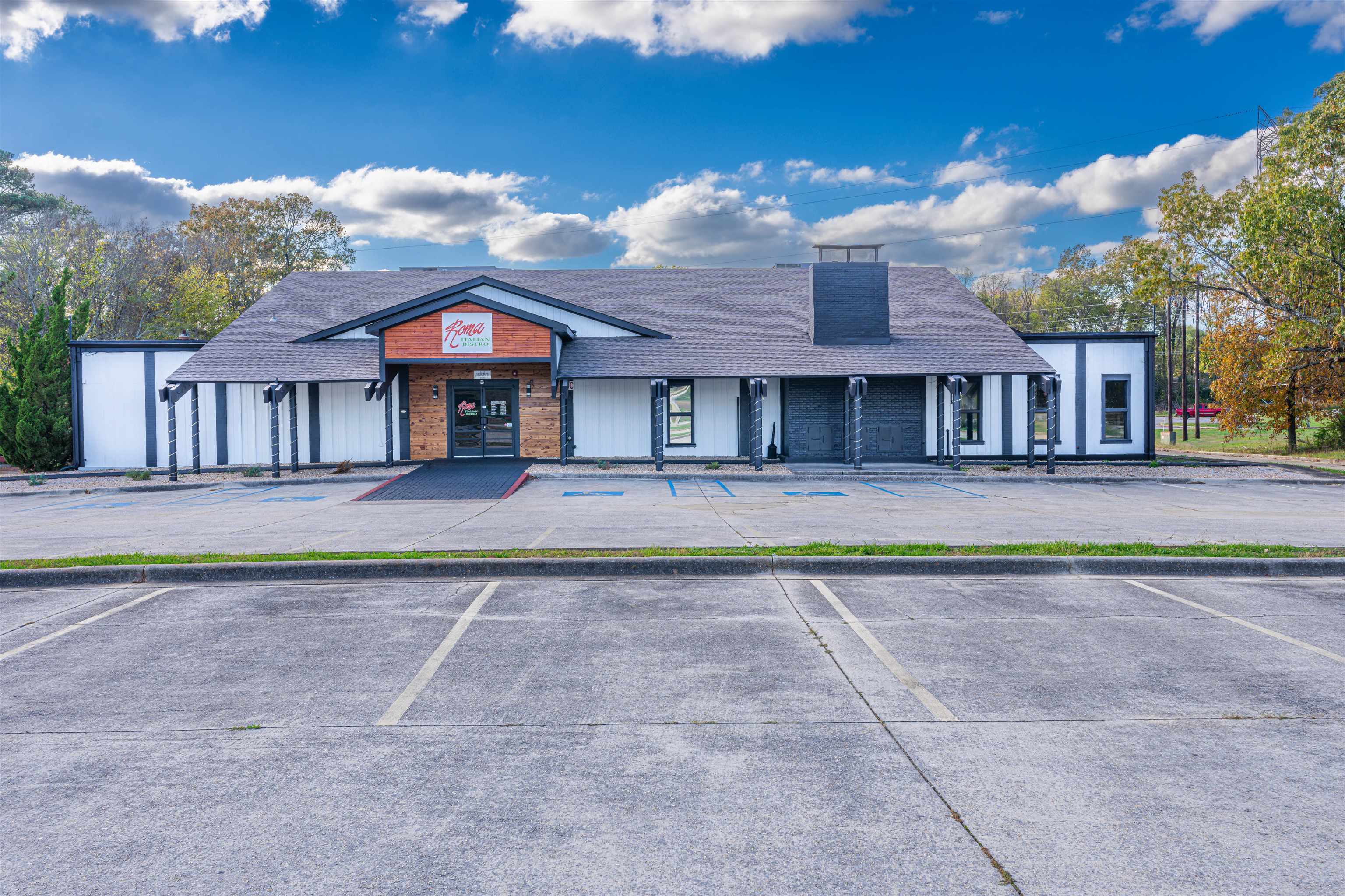 4840 Hatch Blvd, Sheffield, AL 35660 — photo 1