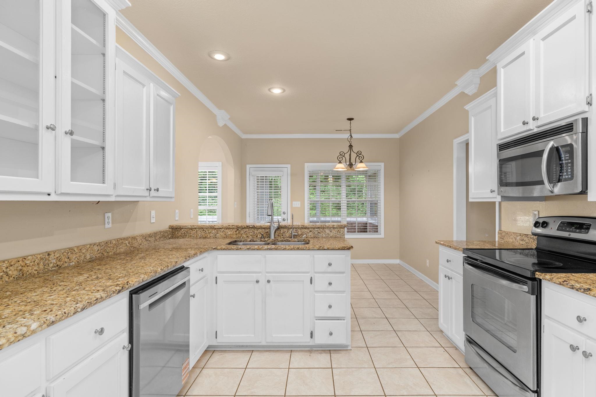 313 Sherborne Ct, Florence, AL 35633 — photo 12