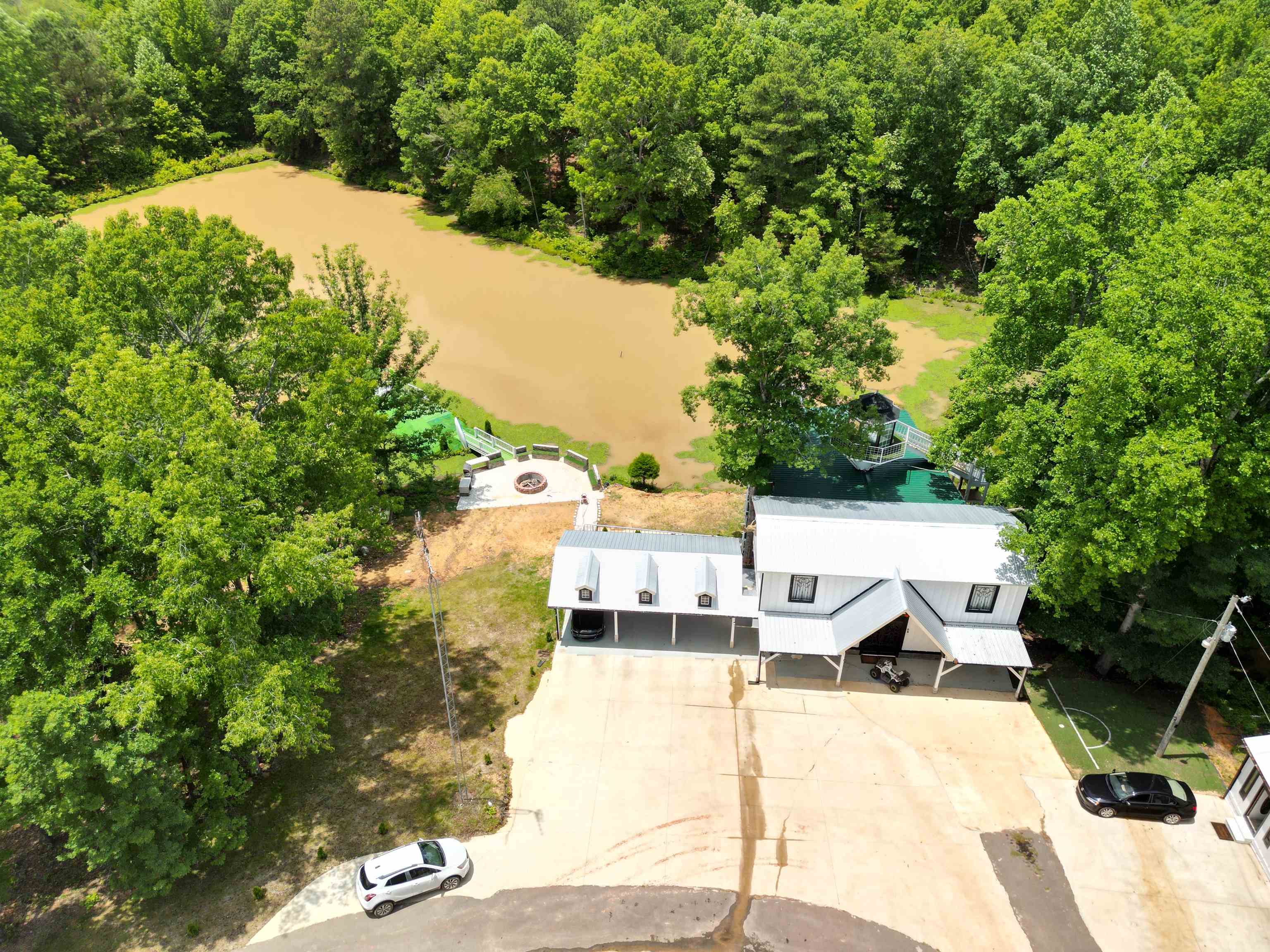 550 Avery Rd, Hamilton, AL 35570 — photo 2