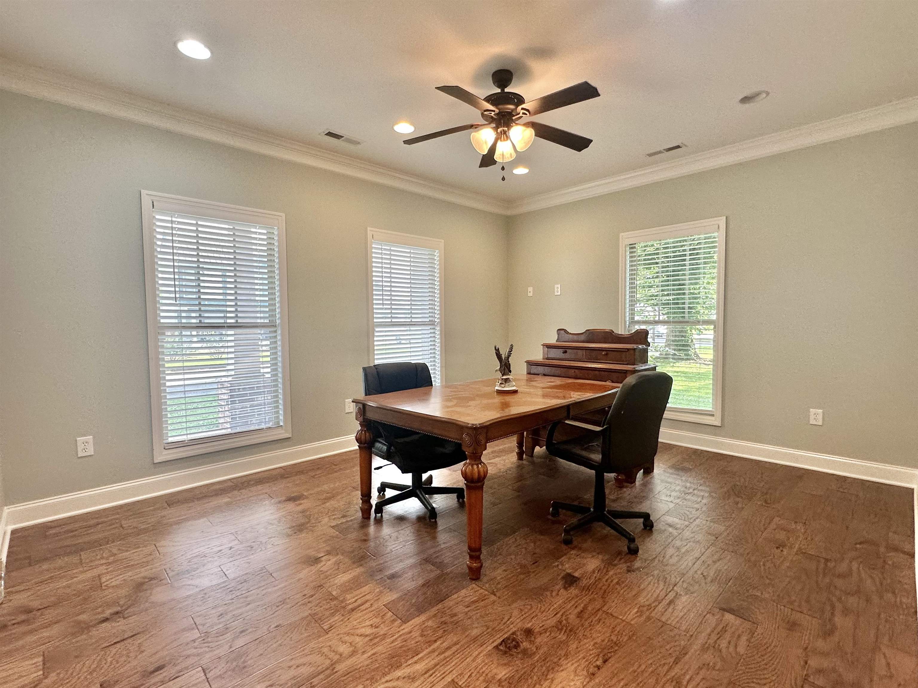208 W 3rd St, Tuscumbia, AL 35674 — photo 6