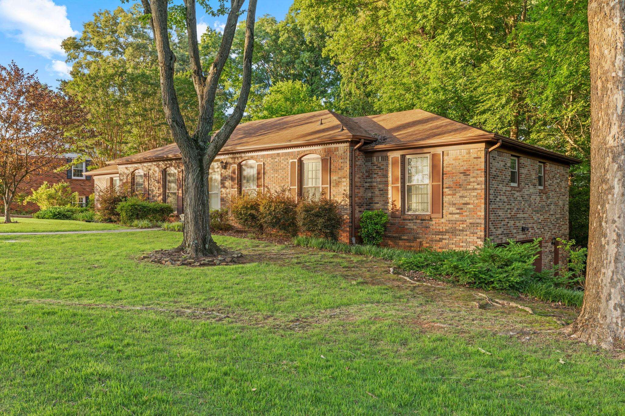 502 Robinhood Dr, Florence, AL 35630 — photo 3