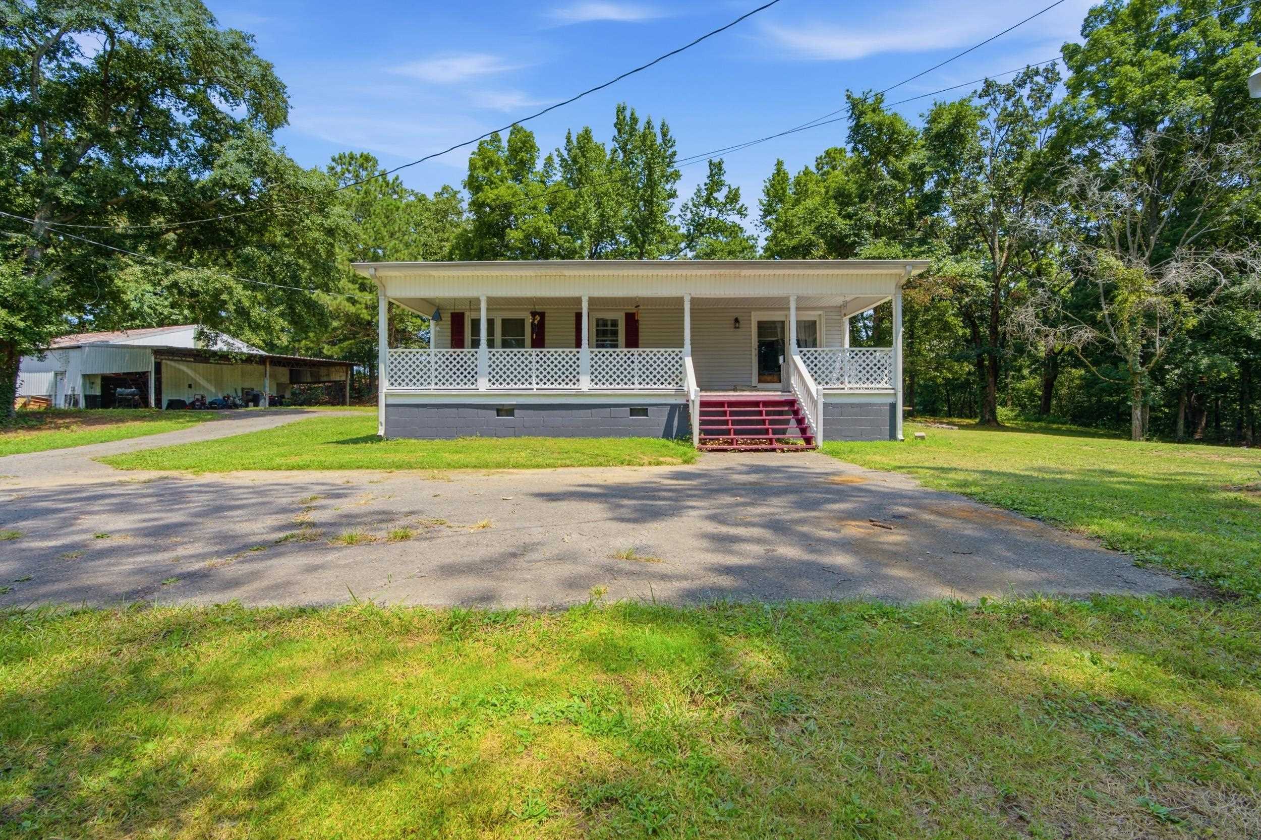 286 Co Rd 1241, Vinemont, AL 35179 — photo 1
