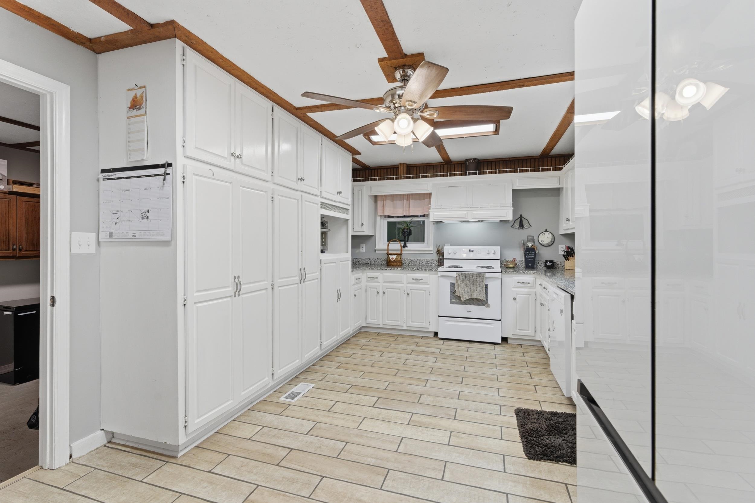286 Co Rd 1241, Vinemont, AL 35179 — photo 6