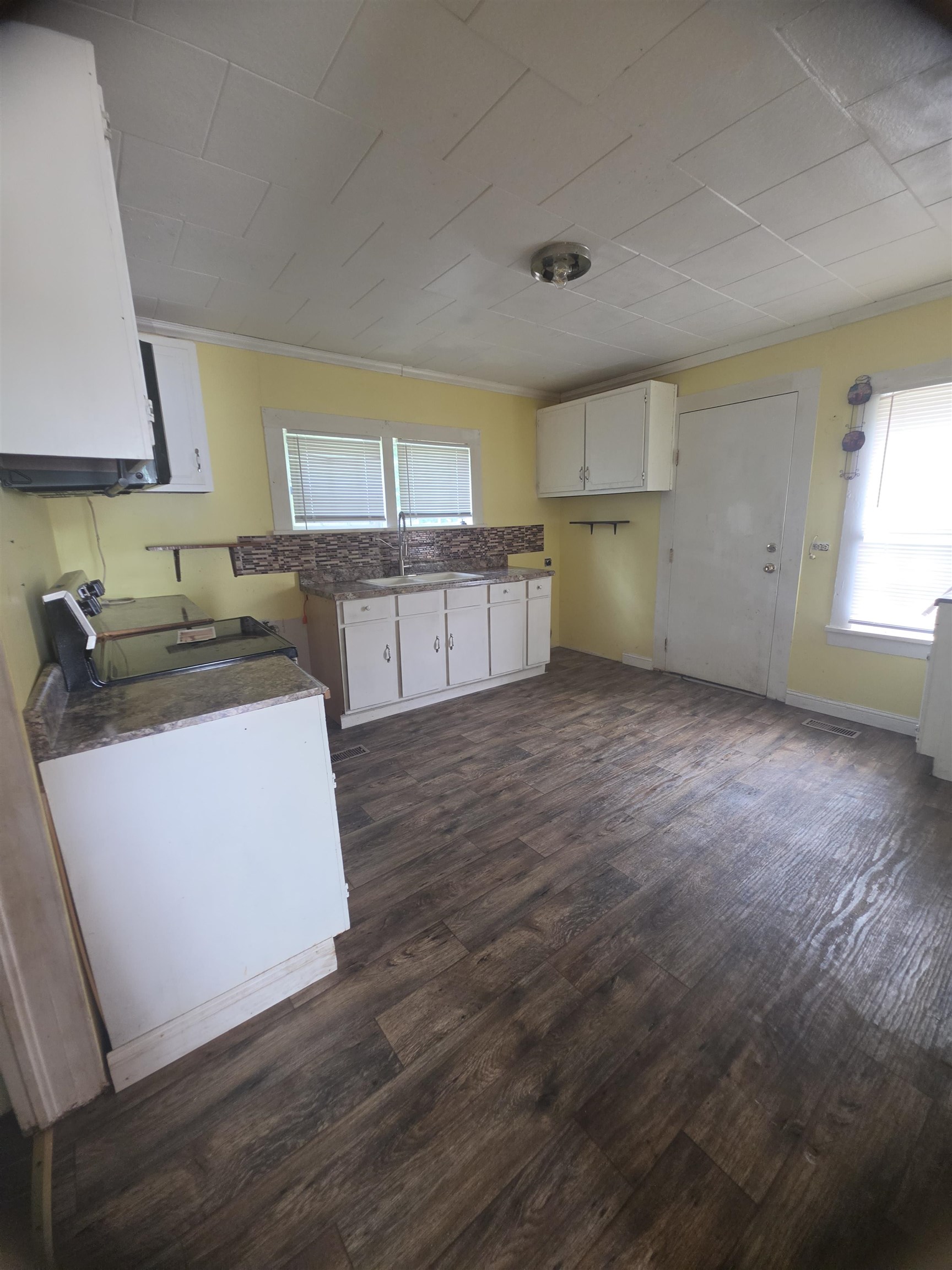 1327 Washington Ave, Russellville, AL 35653 — photo 3