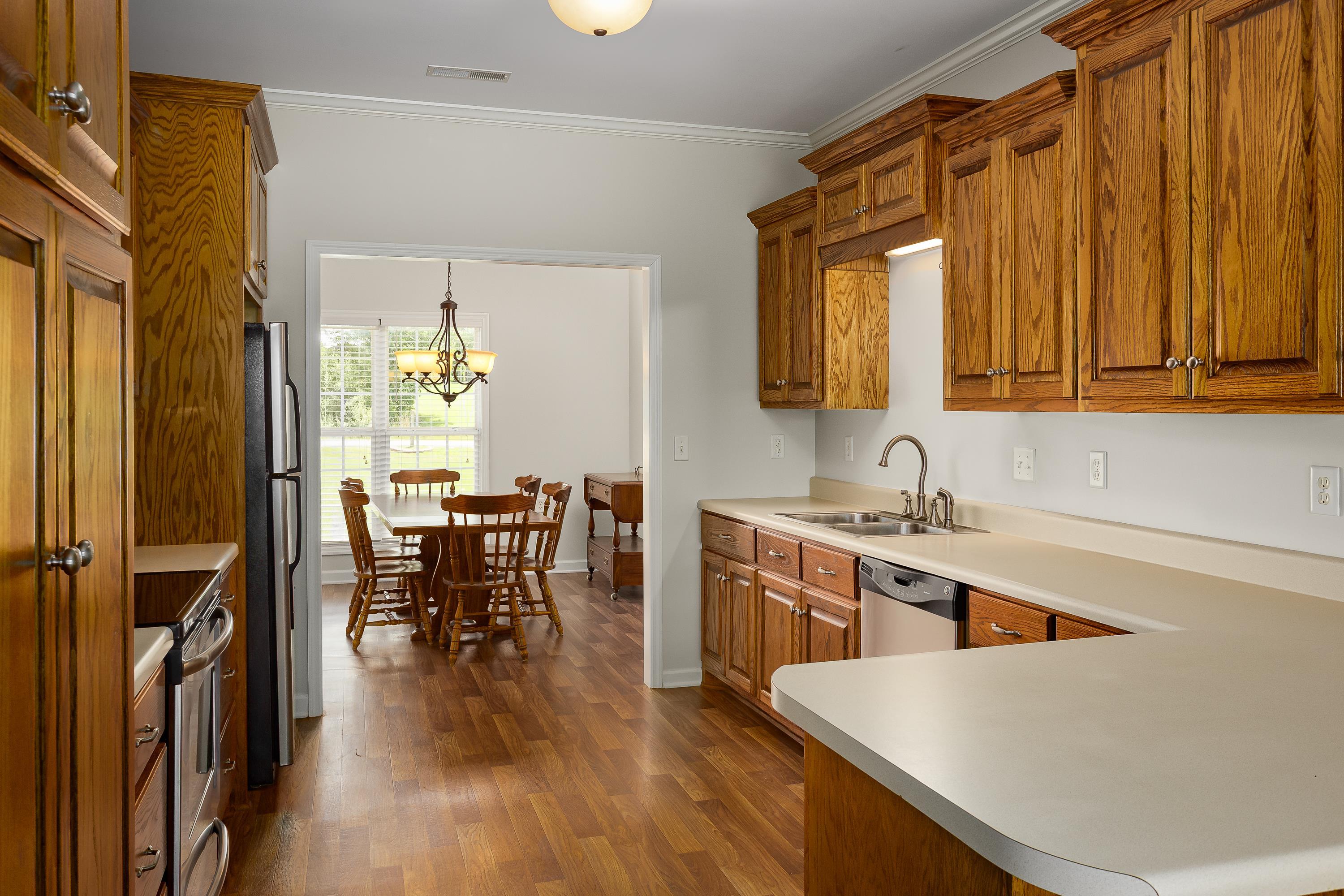 114 Villagewood Dr, Killen, AL 35645 — photo 9