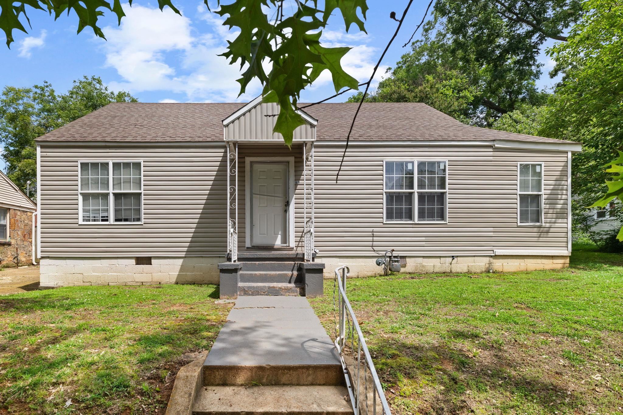 611 E Mobile St, Florence, AL 35630 — photo 1