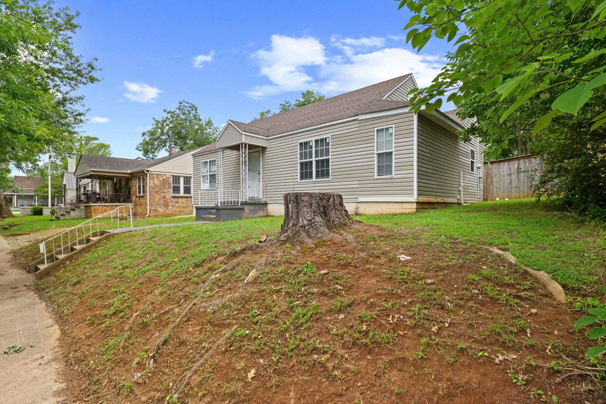 611 E Mobile St, Florence, AL 35630 — photo 3
