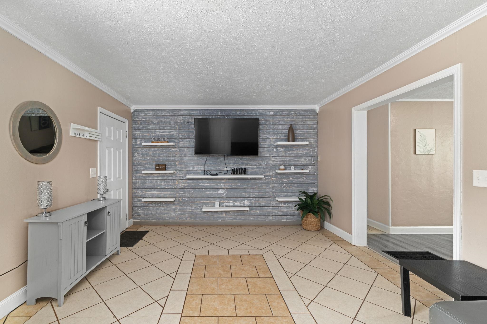 611 E Mobile St, Florence, AL 35630 — photo 7