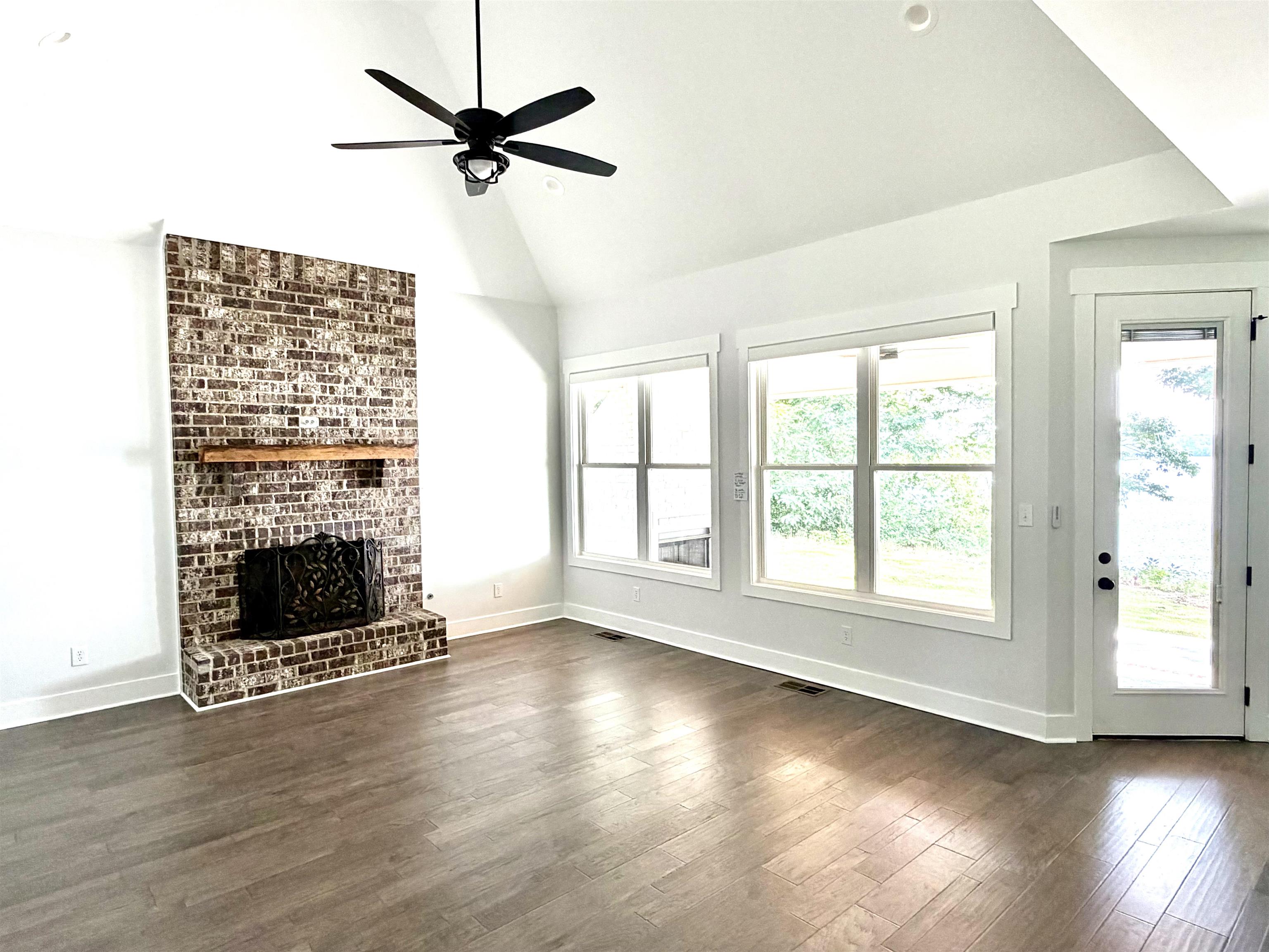 69 Crown Point Dr, Muscle Shoals, AL 35661 — photo 11