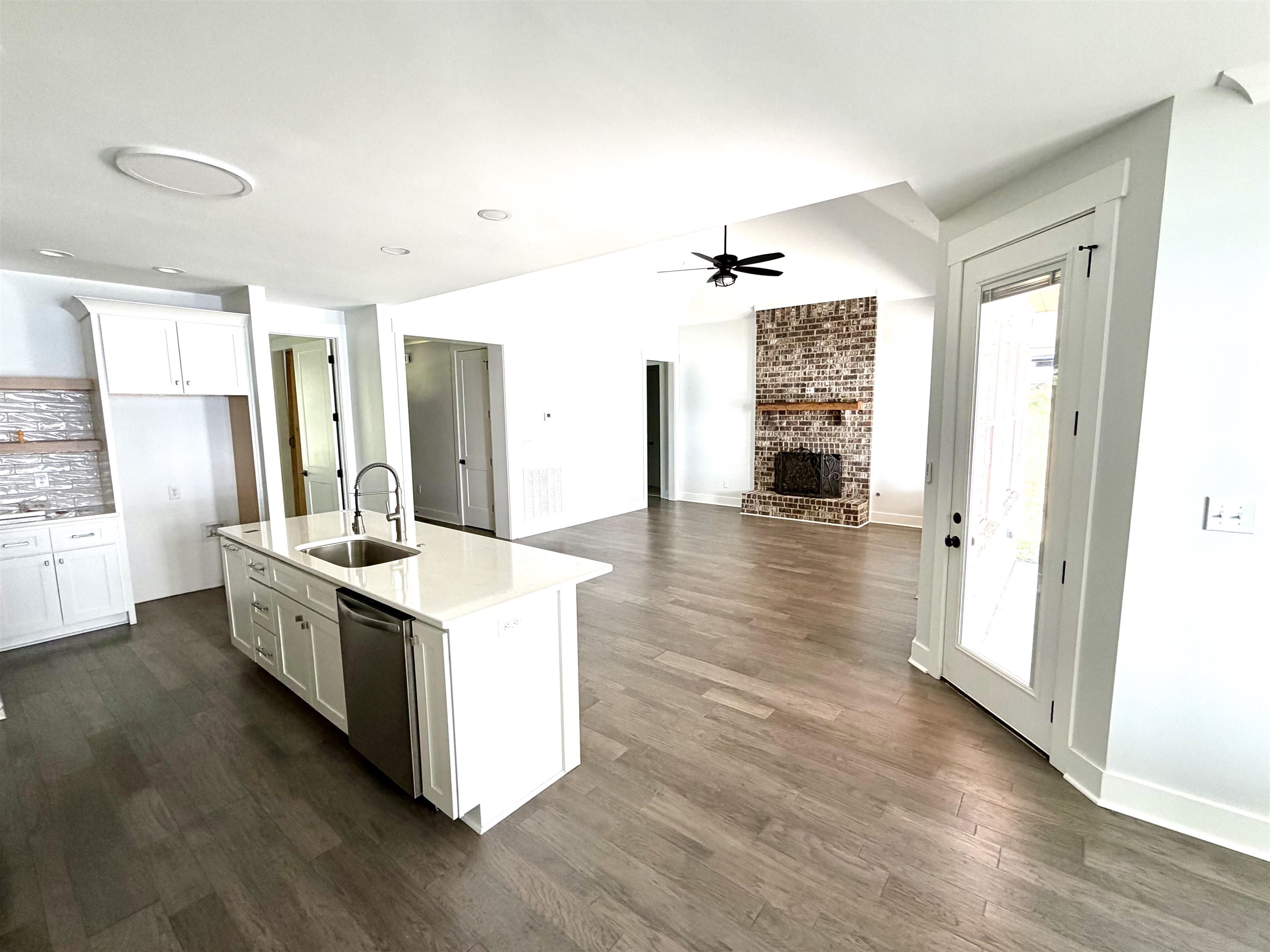 69 Crown Point Dr, Muscle Shoals, AL 35661 — photo 12