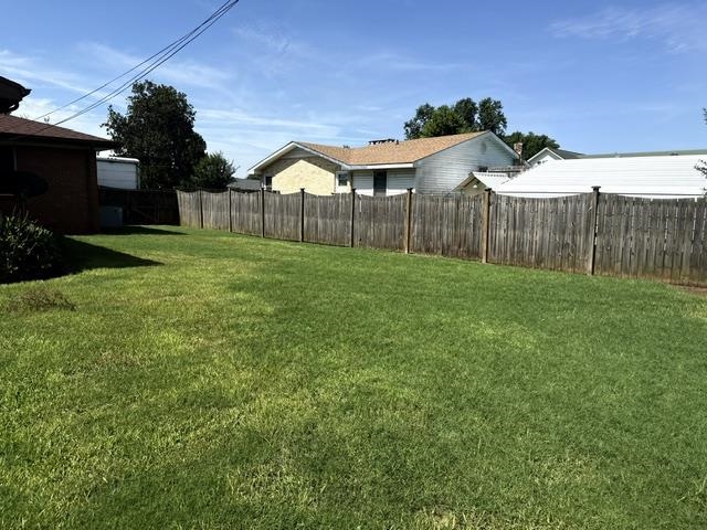 807 Tyler Ave, Muscle Shoals, AL 35661 — photo 8