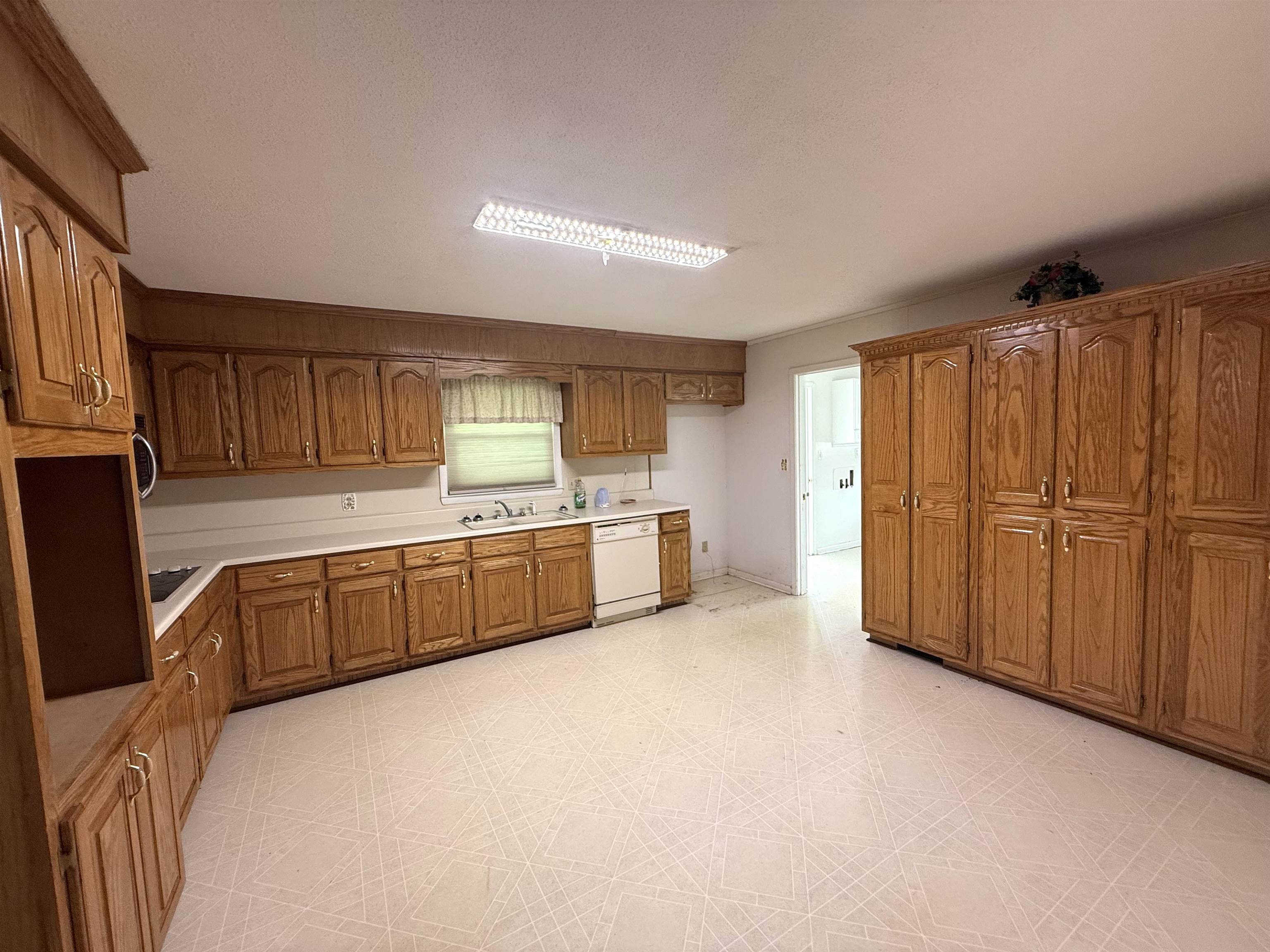 2121 Co Rd 76, Rogersville, AL 35652 — photo 9