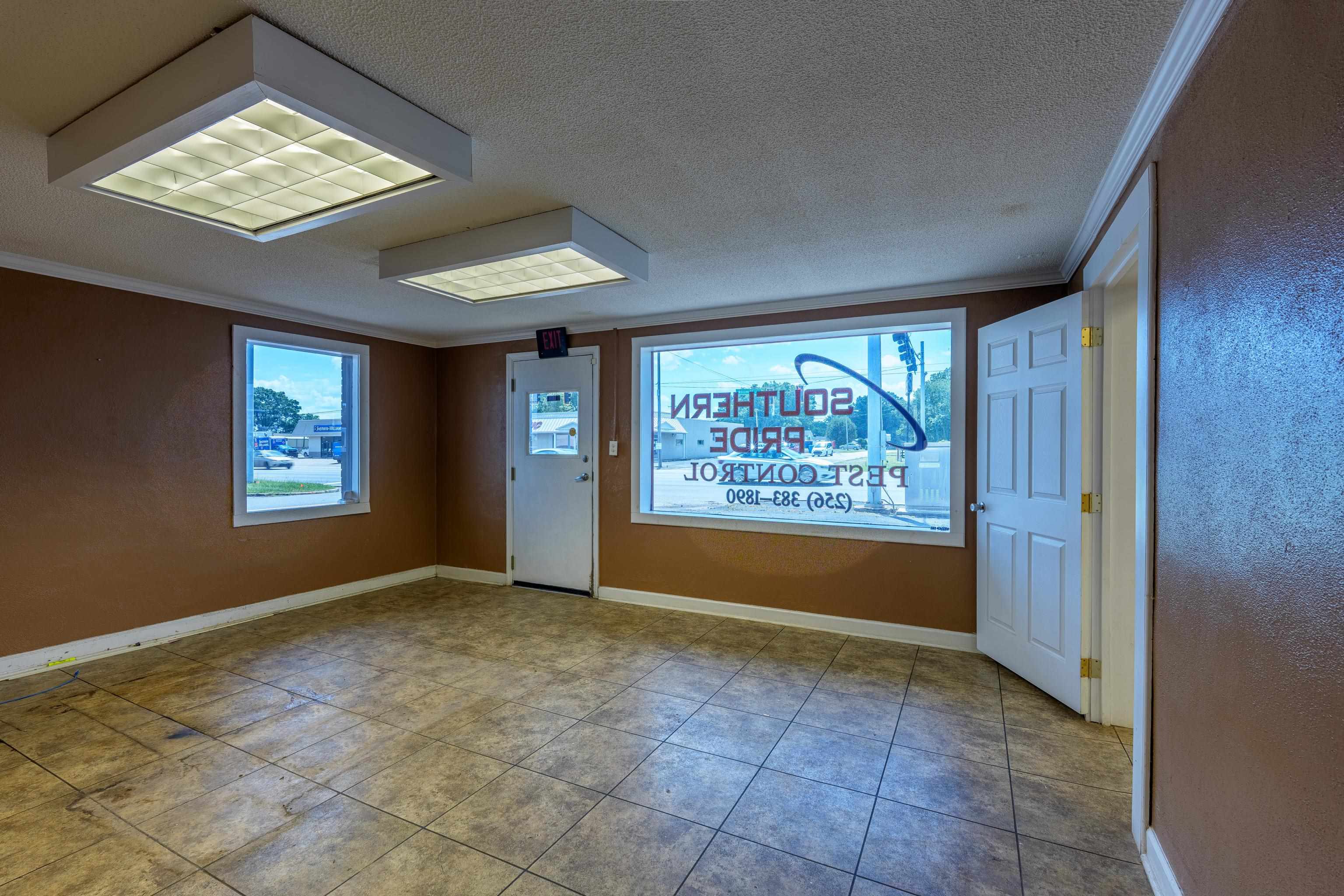 1021 Woodward Ave, Muscle Shoals, AL 35661 — photo 11