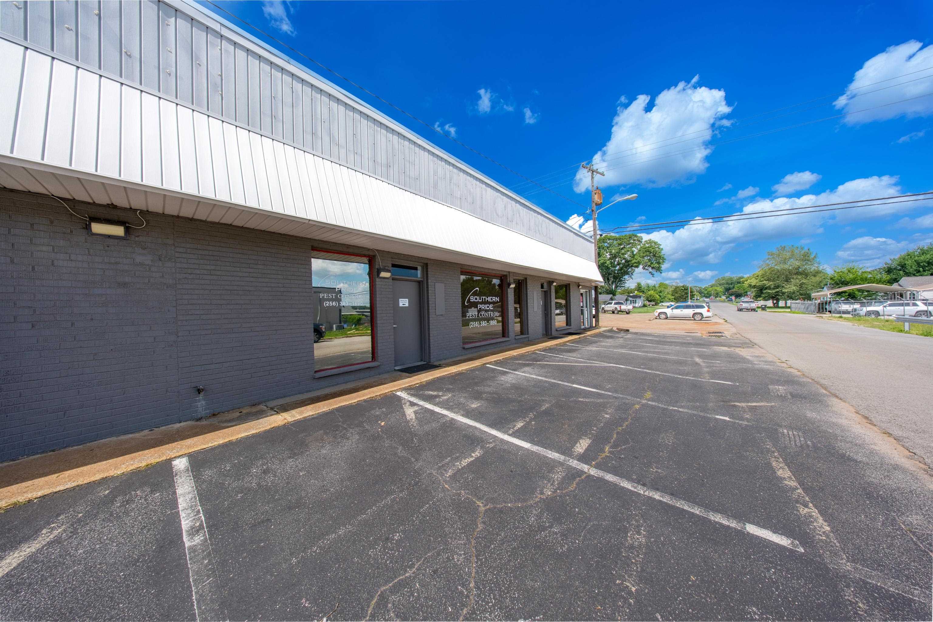 1021 Woodward Ave, Muscle Shoals, AL 35661 — photo 4