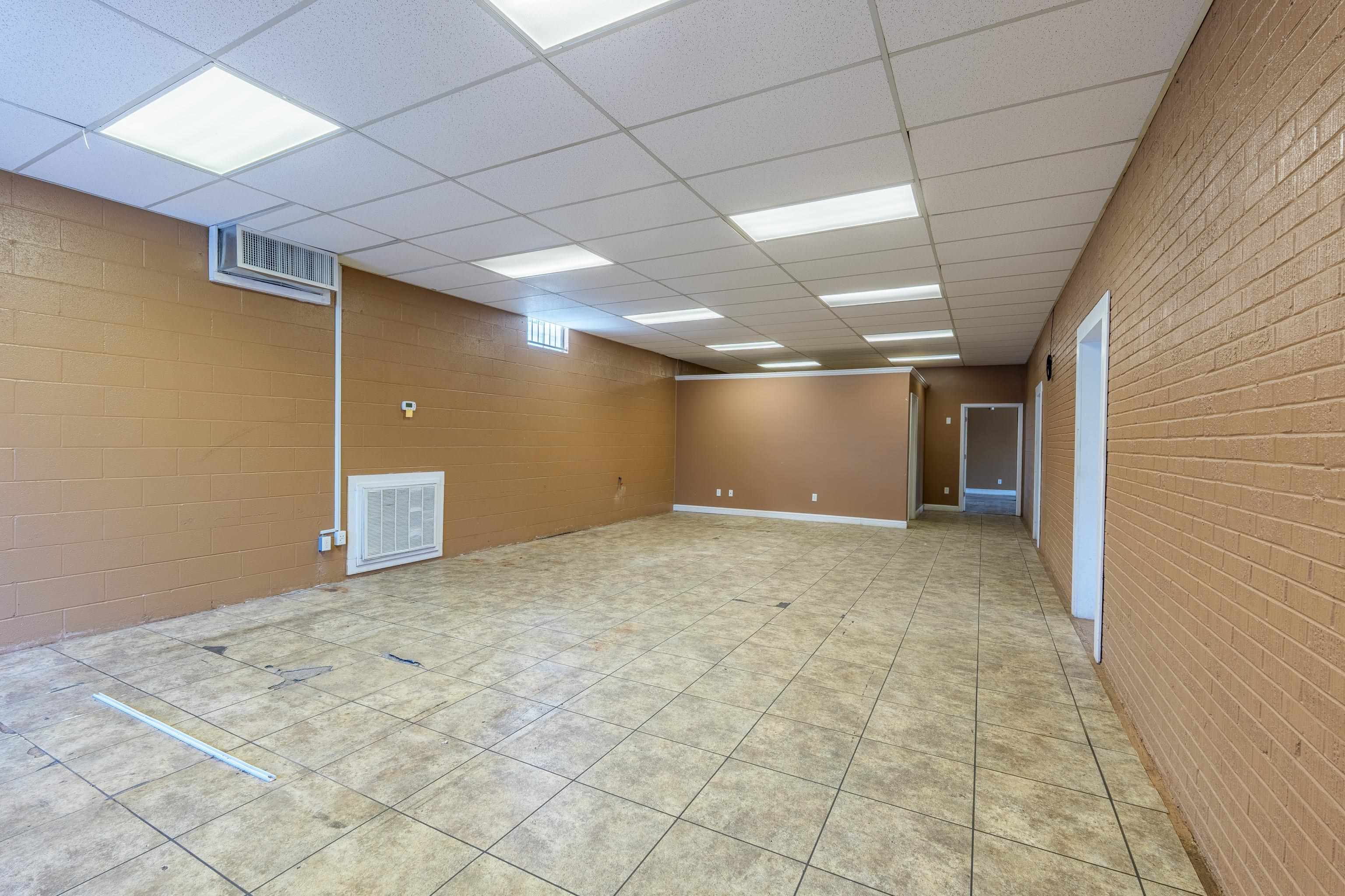 1021 Woodward Ave, Muscle Shoals, AL 35661 — photo 7