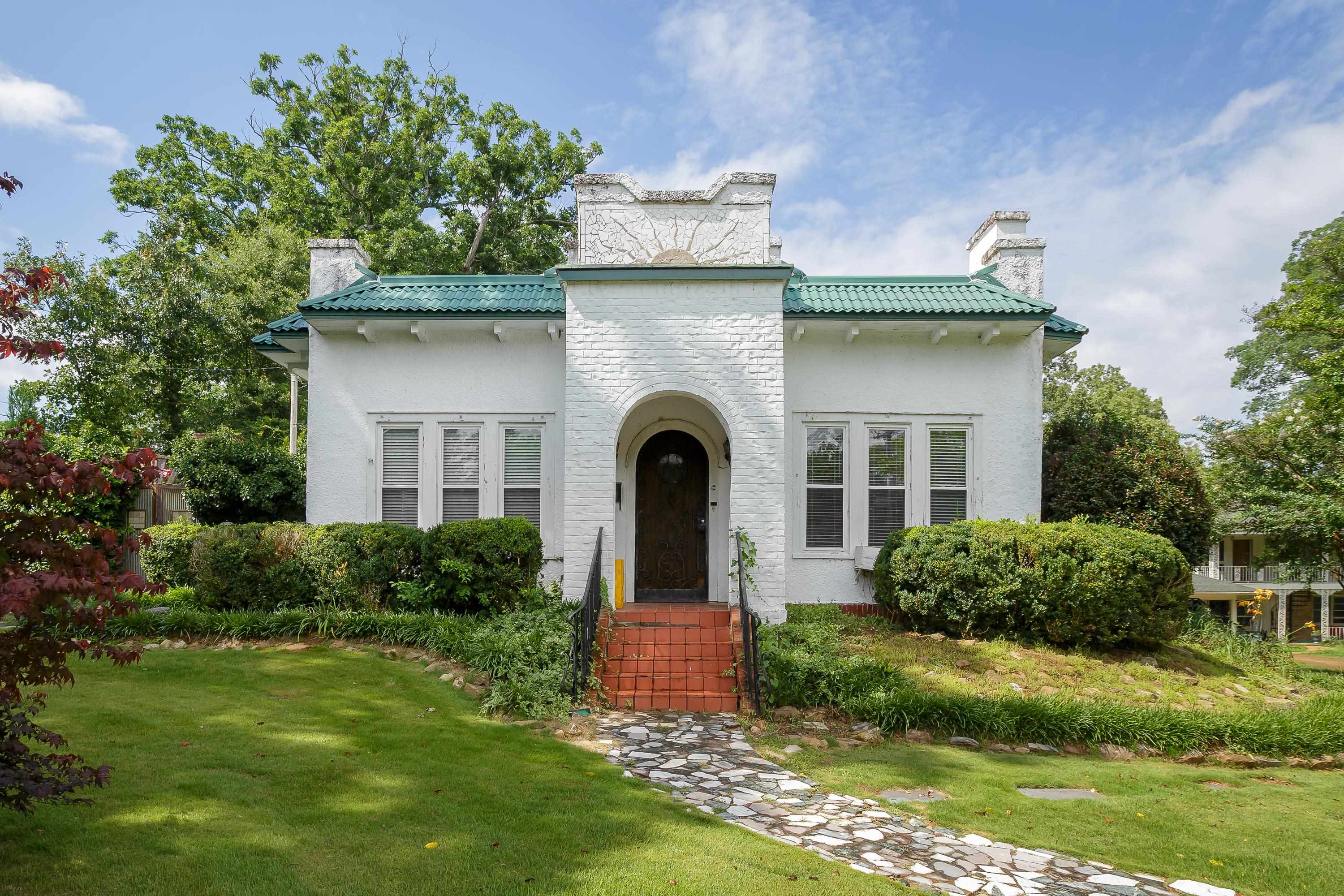 345 Park Blvd, Sheffield, AL 35660 — photo 1