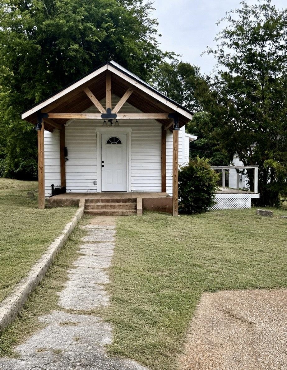 416 Little Rock Ave, Sheffield, AL 35660 — photo 1