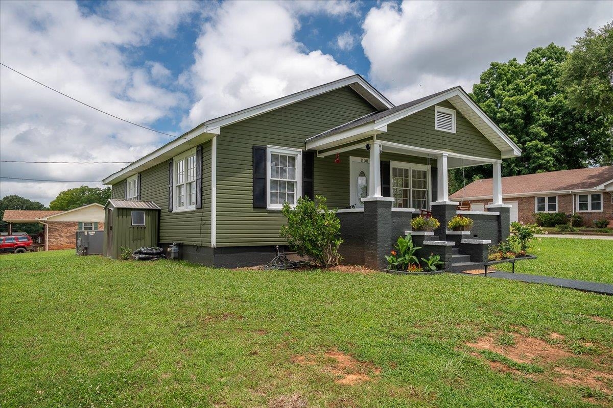 1100 Bernice St, Tuscumbia, AL 35674 — photo 1