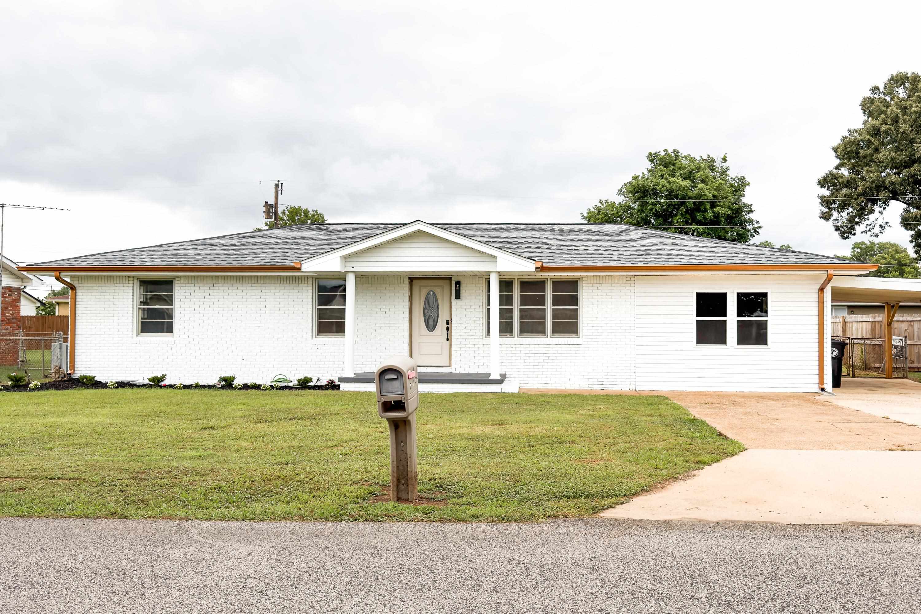 114 Colorado Ave, Muscle Shoals, AL 35661 — photo 2