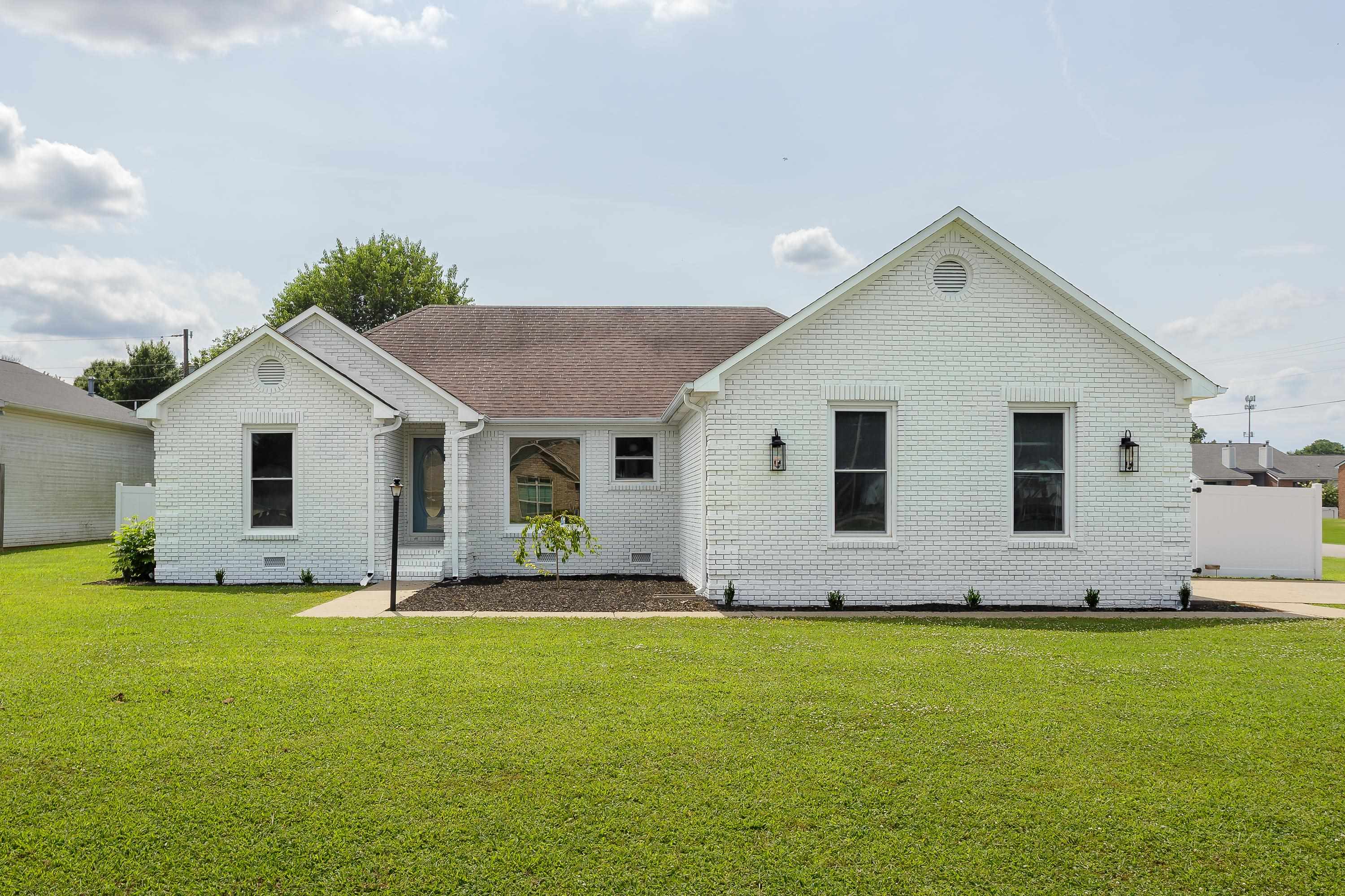 700 Edison Ave, Muscle Shoals, AL 35661 — photo 1