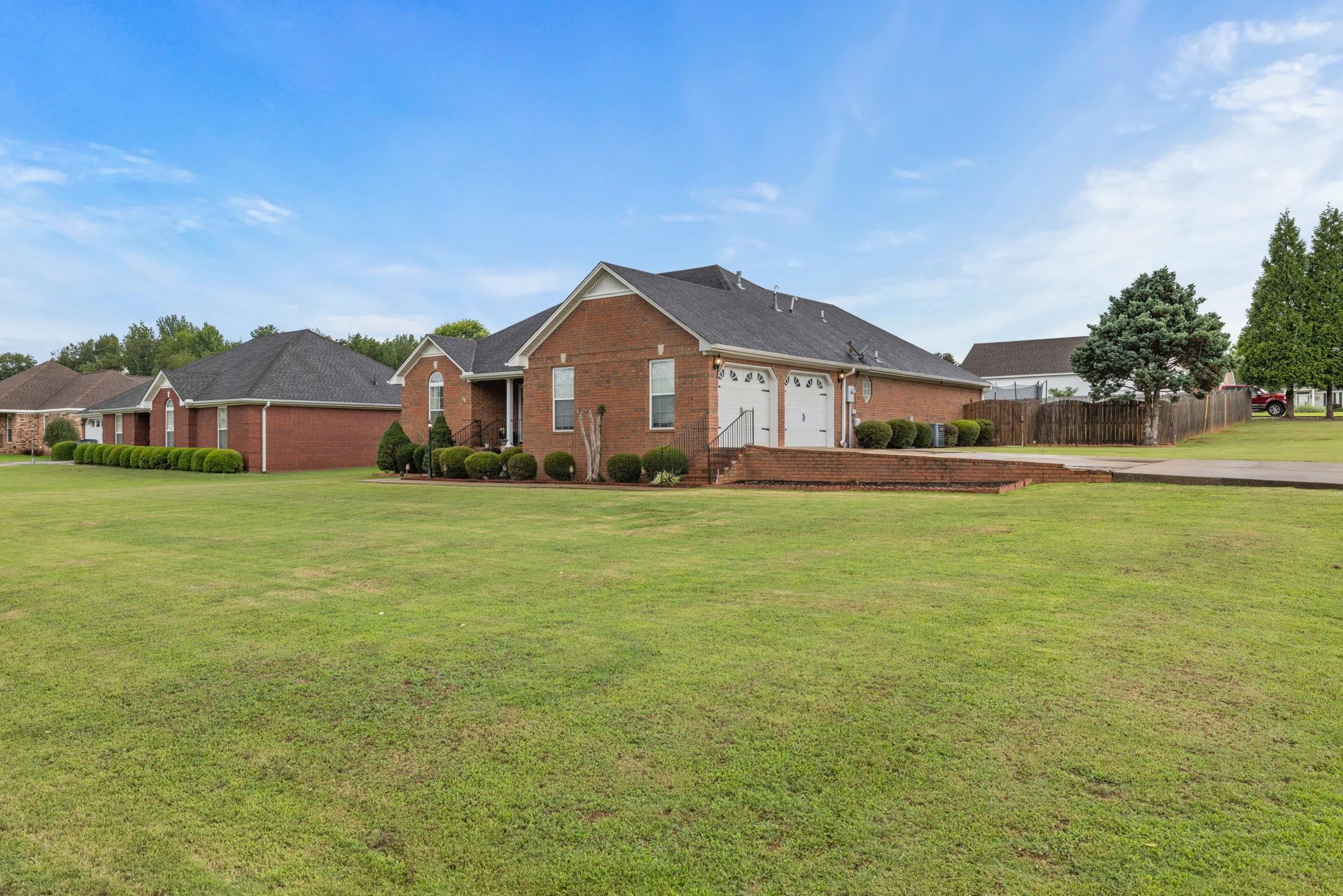115 Brooks Landing Dr, Killen, AL 35645 — photo 3