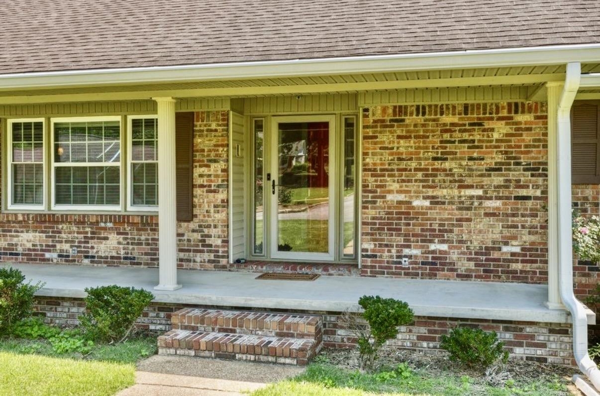 111 Chestnut Ln, Sheffield, AL 35660 — photo 2
