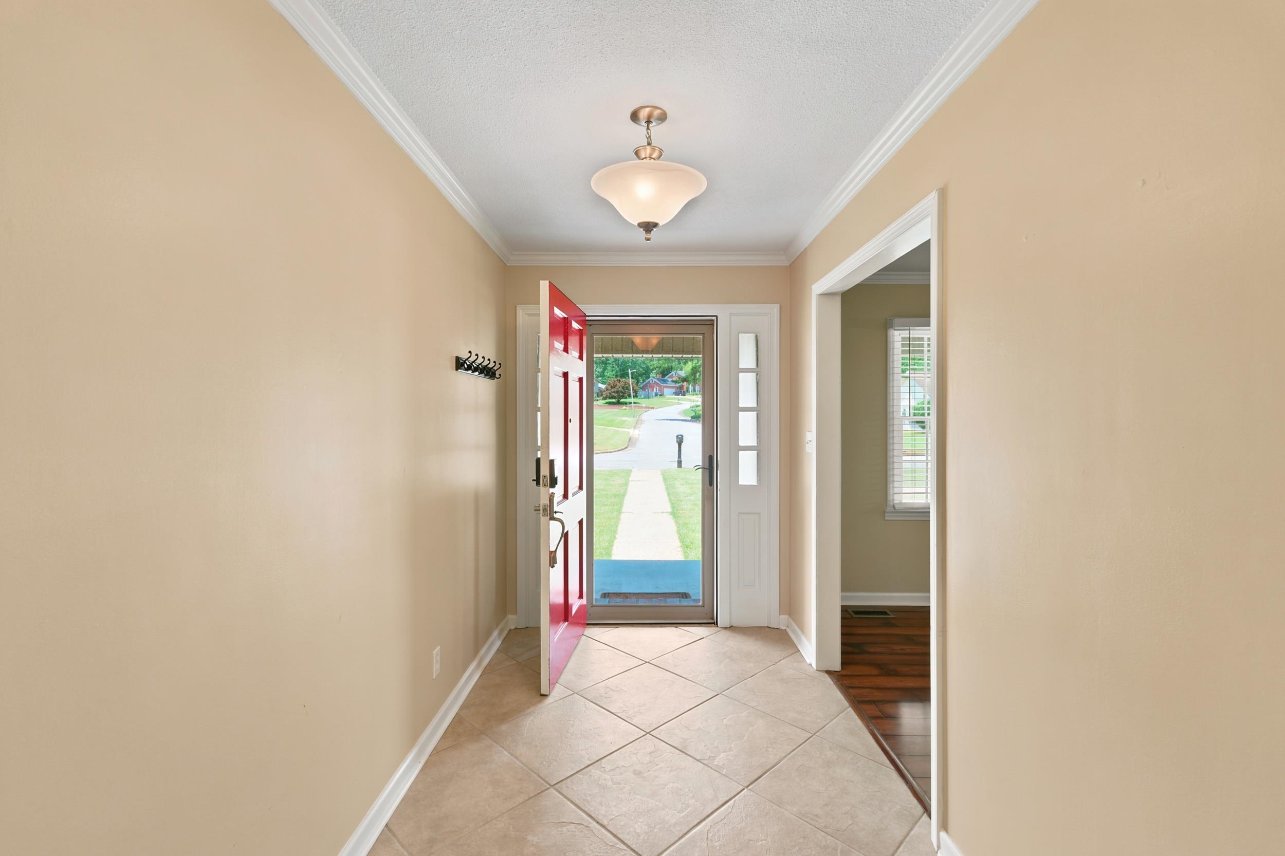 111 Chestnut Ln, Sheffield, AL 35660 — photo 3