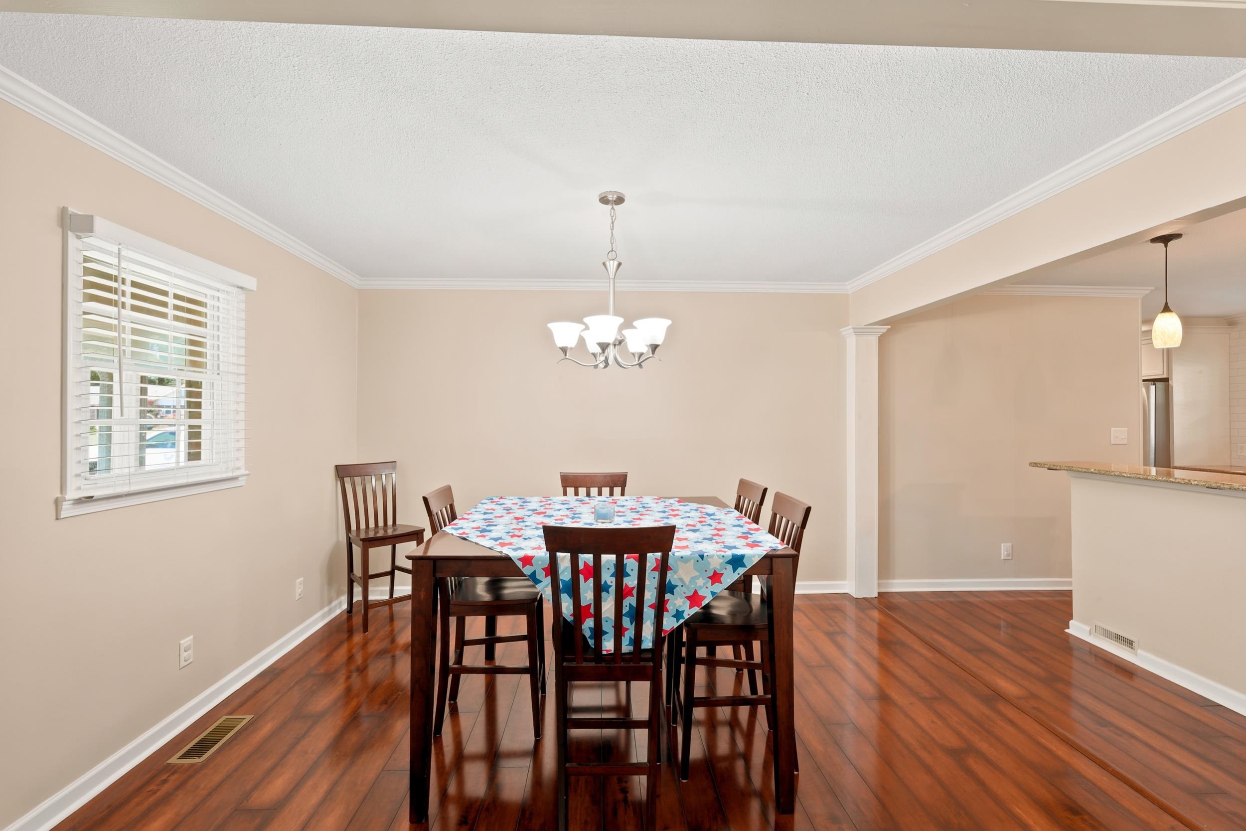 111 Chestnut Ln, Sheffield, AL 35660 — photo 6