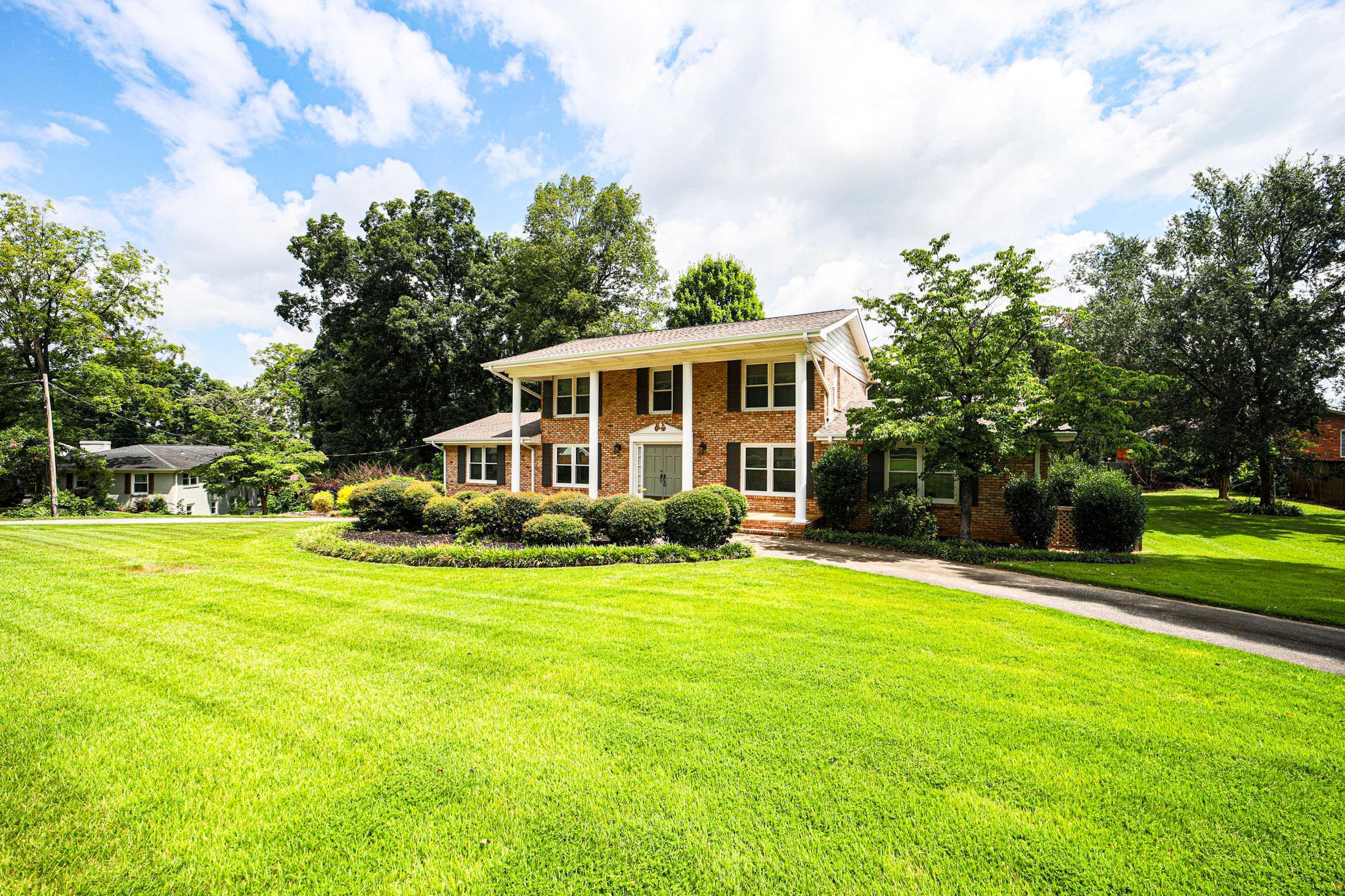 302 Darby Ave, Sheffield, AL 35660 — photo 3