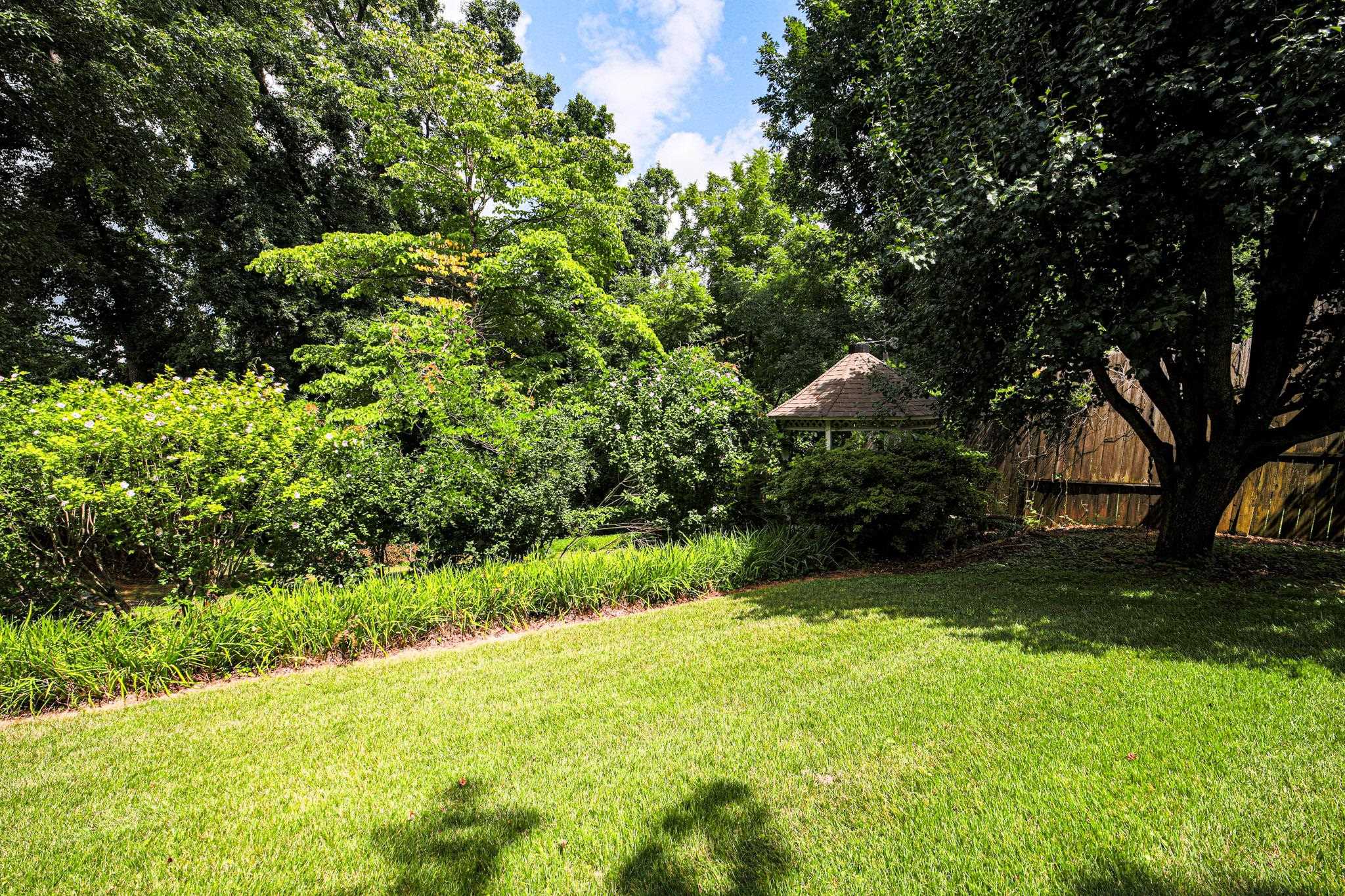 302 Darby Ave, Sheffield, AL 35660 — photo 6