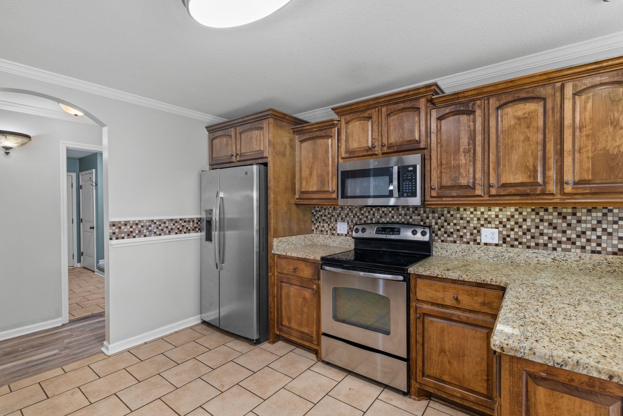 178 Savanna Dr, Killen, AL 35645 — photo 9