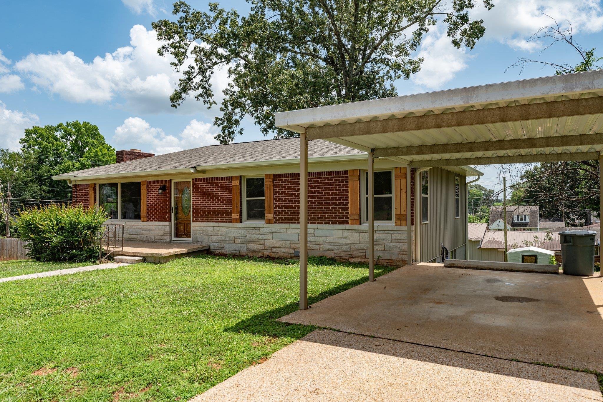 1514 Oak Grove Blvd, Sheffield, AL 35660 — photo 3