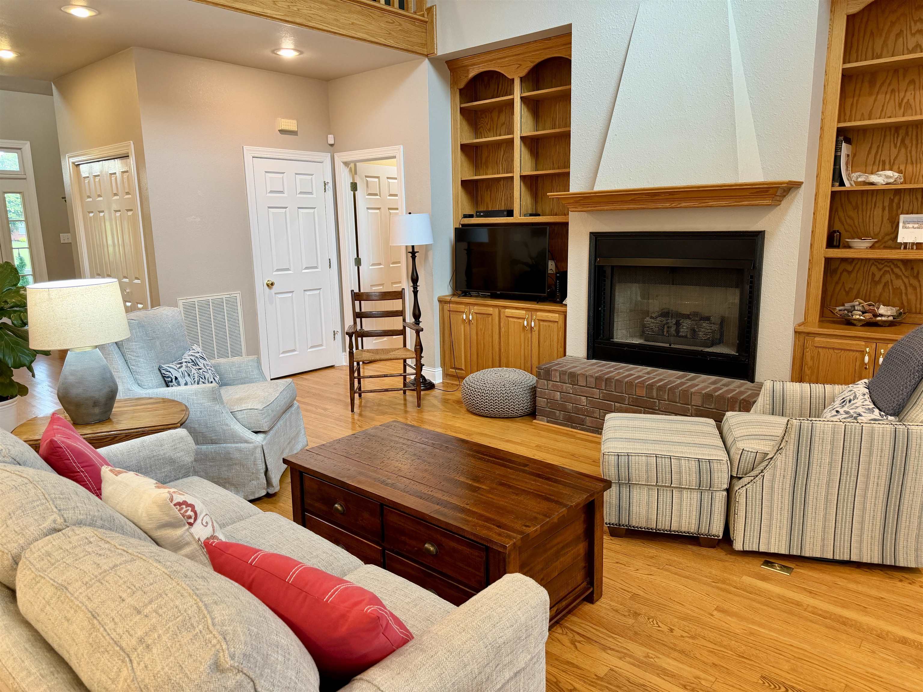 1311 Anna Dr, Tuscumbia, AL 35674 — photo 3