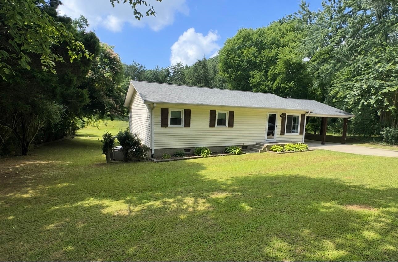 241 Shoals Ave, Killen, AL 35645 — photo 2
