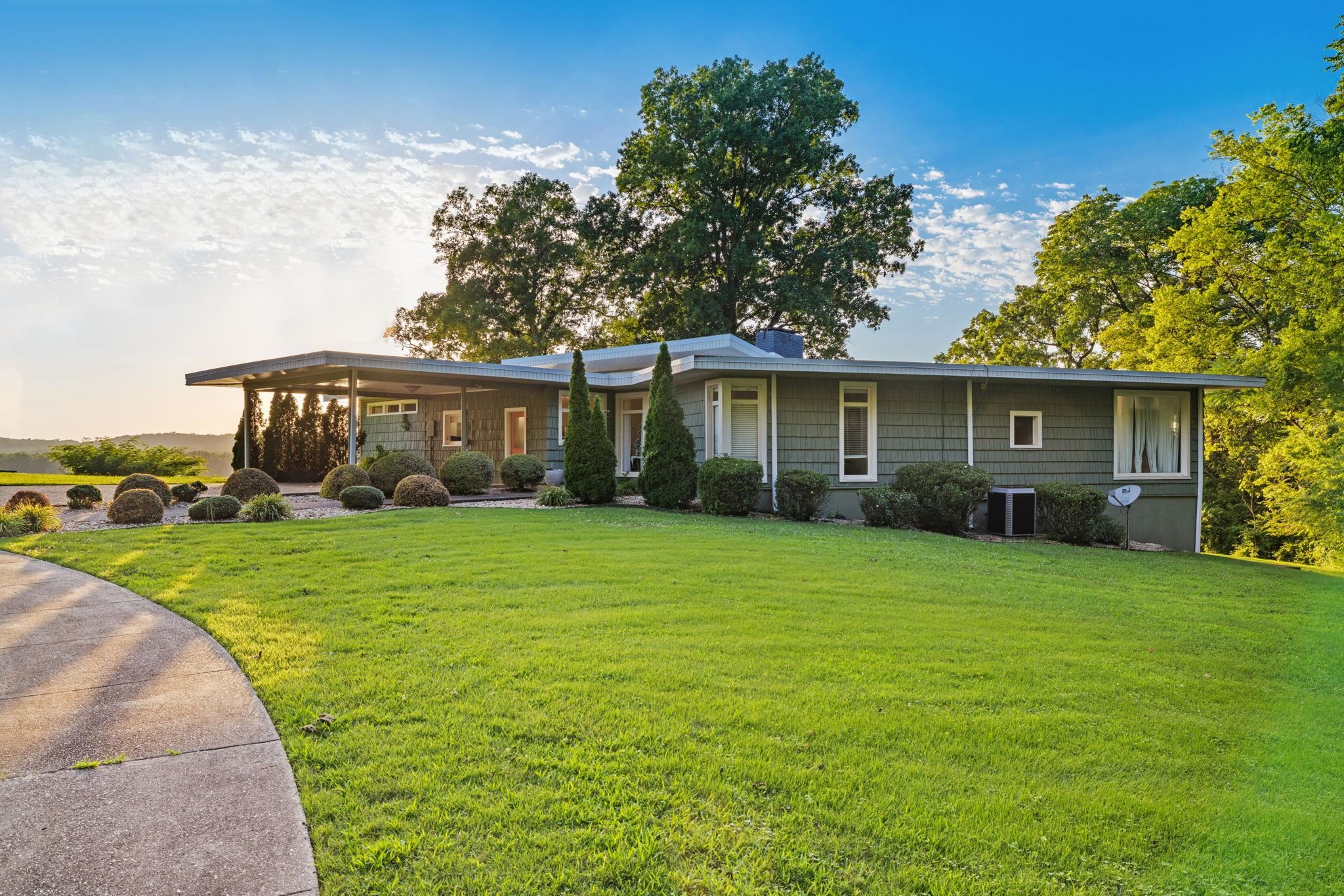 710 Riverbluff Ct, Sheffield, AL 35660 — photo 9