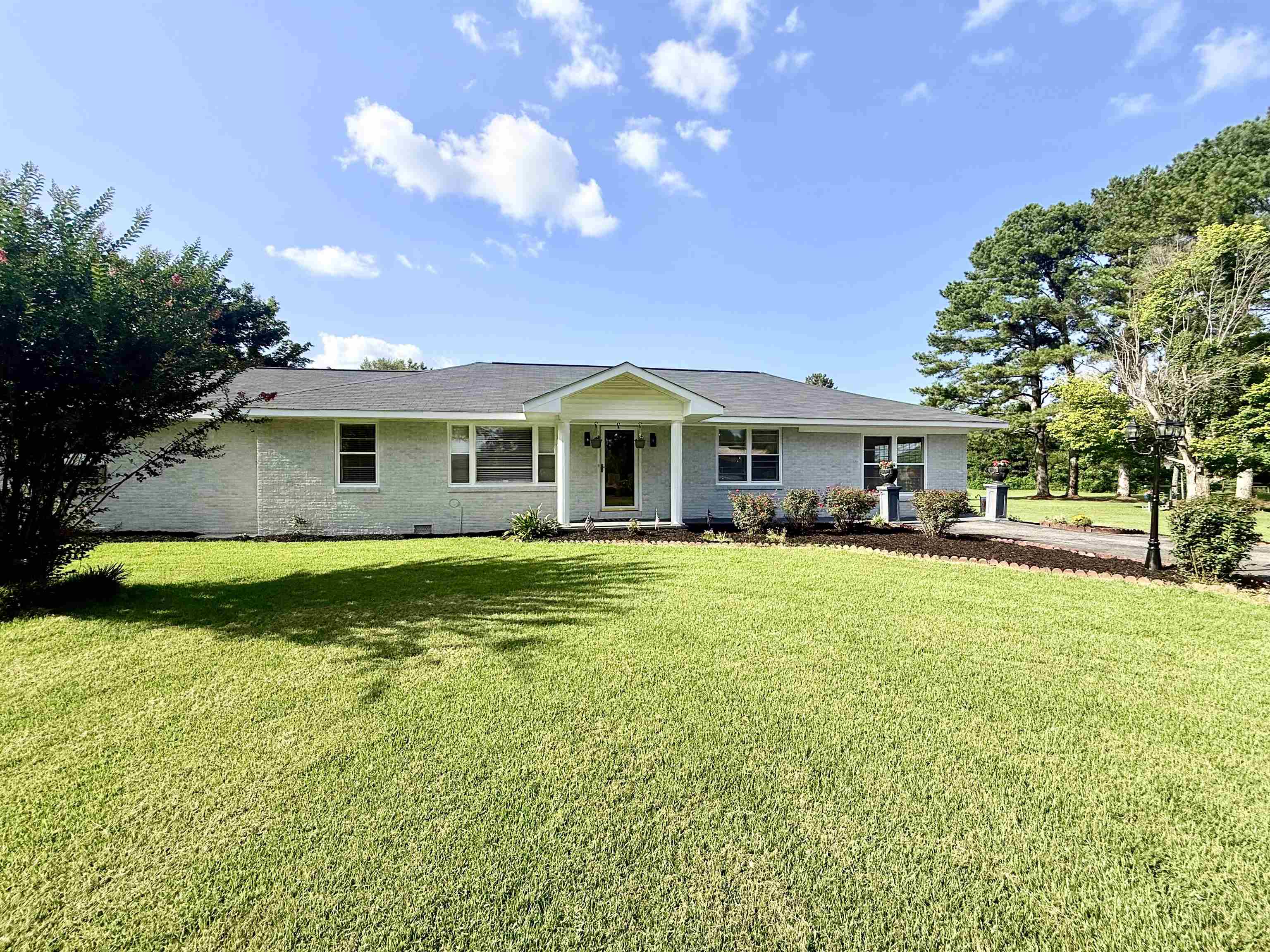 90 Haygood Cr, Killen, AL 35645 — photo 2