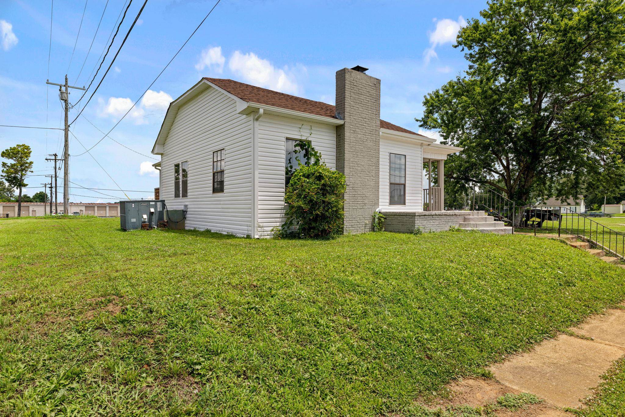 104 W Hollywood Ave, Muscle Shoals, AL 35661 — photo 3